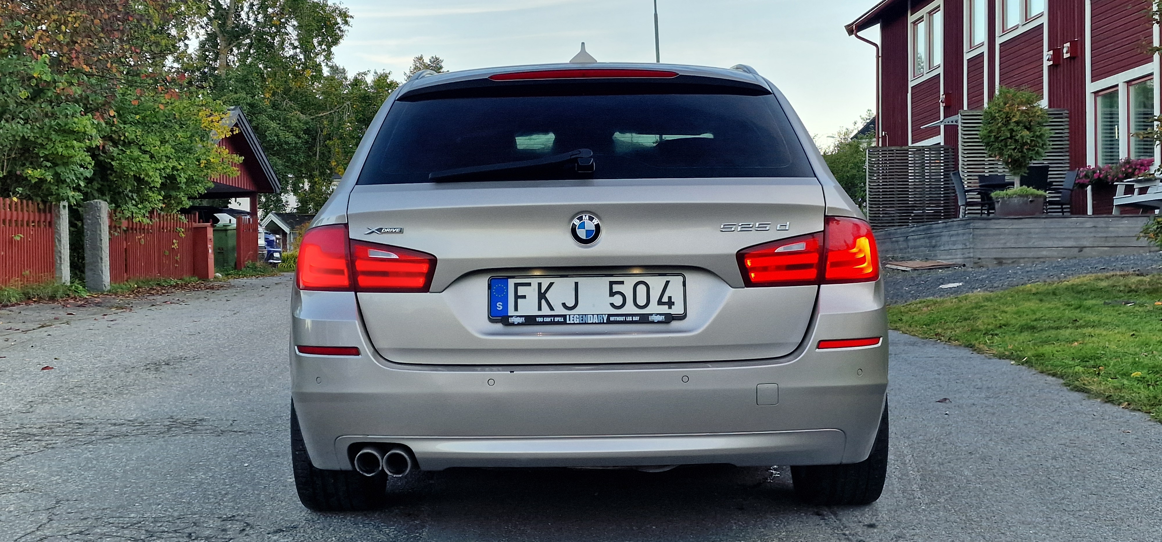 BMW 525 d xDrive Touring Steptronic 2013, photo 6/10