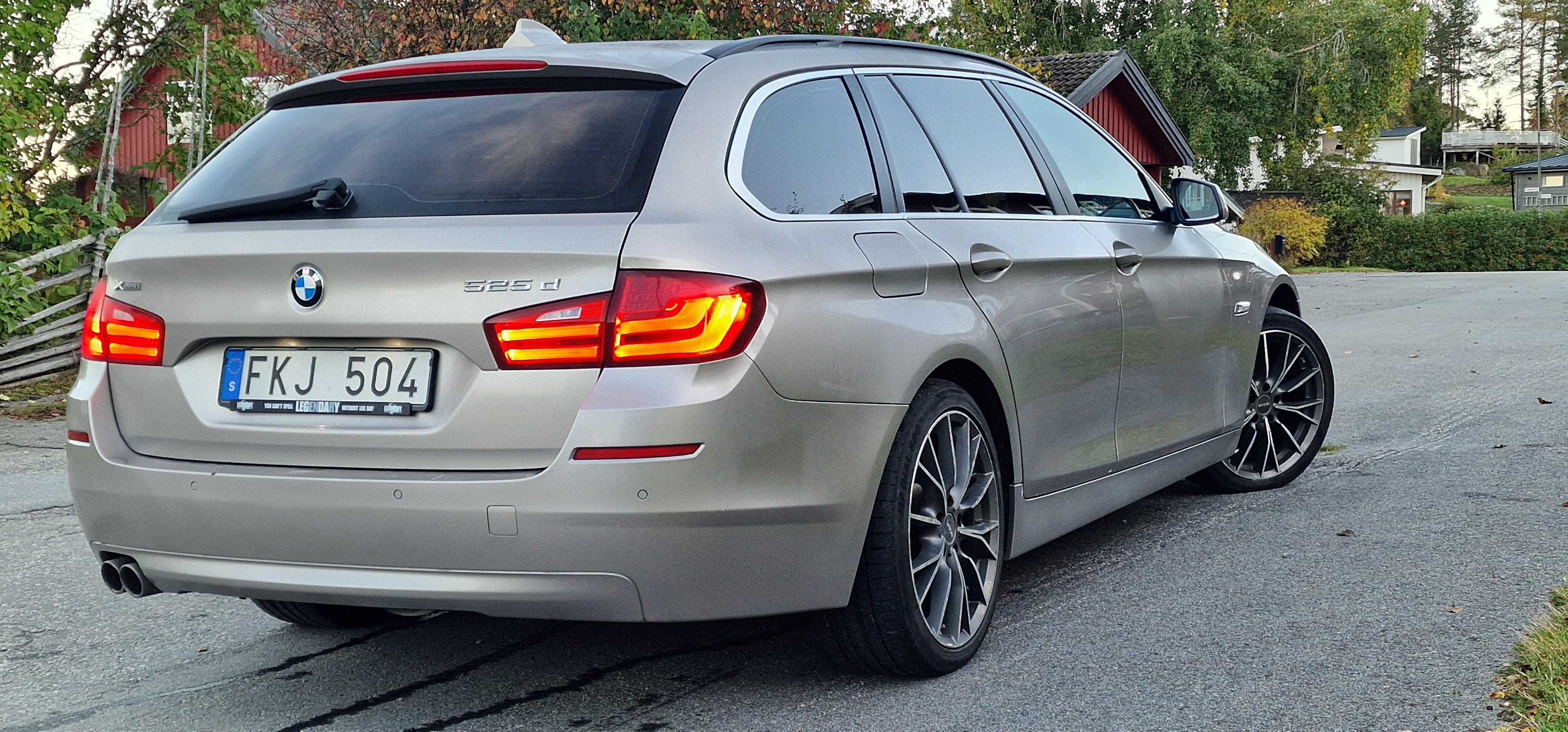 BMW 525 d xDrive Touring Steptronic 2013, photo 7/10