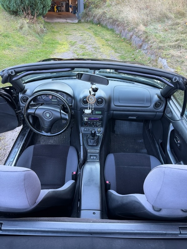 Mazda MX-5 1.6 Manuell 2000, bild 7/7
