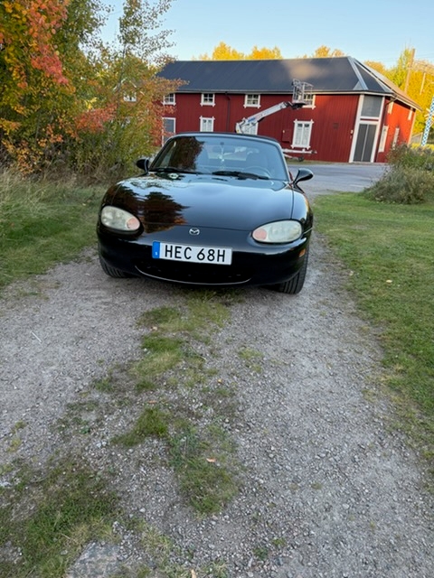 Mazda MX-5 1.6 Manuell 2000, bild 2/7