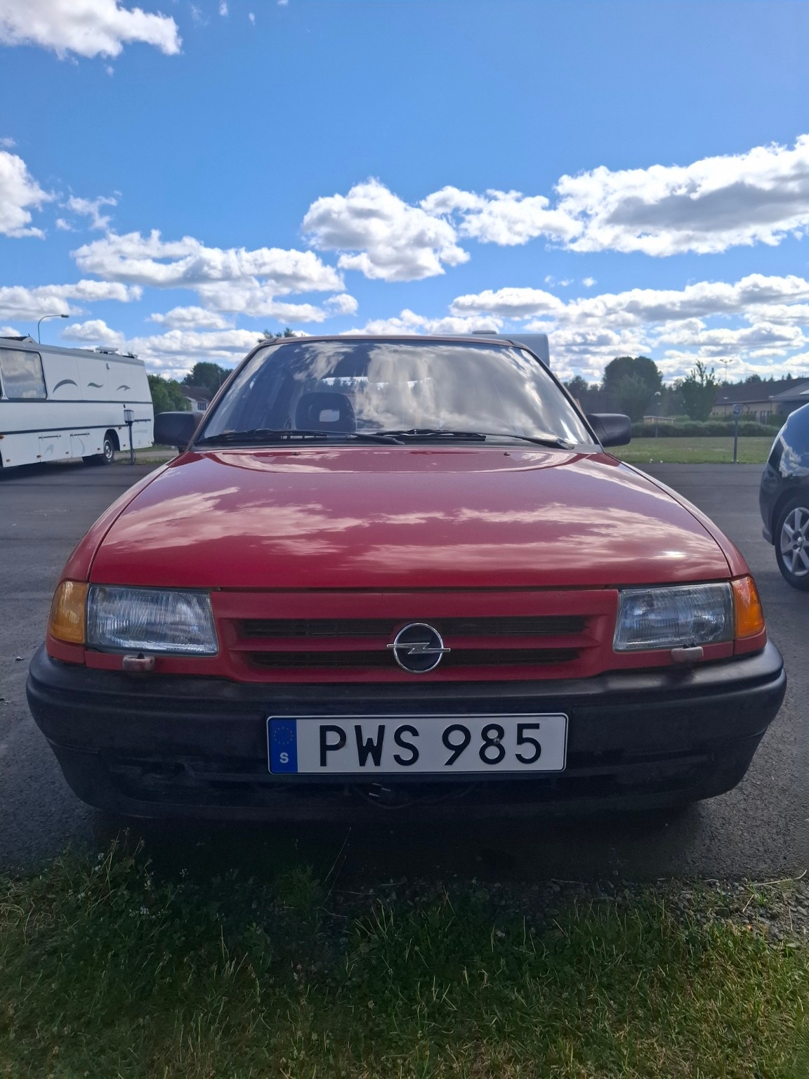 Opel Astra Sedan 1.6 Si Automatisk 1993, bild 4/9
