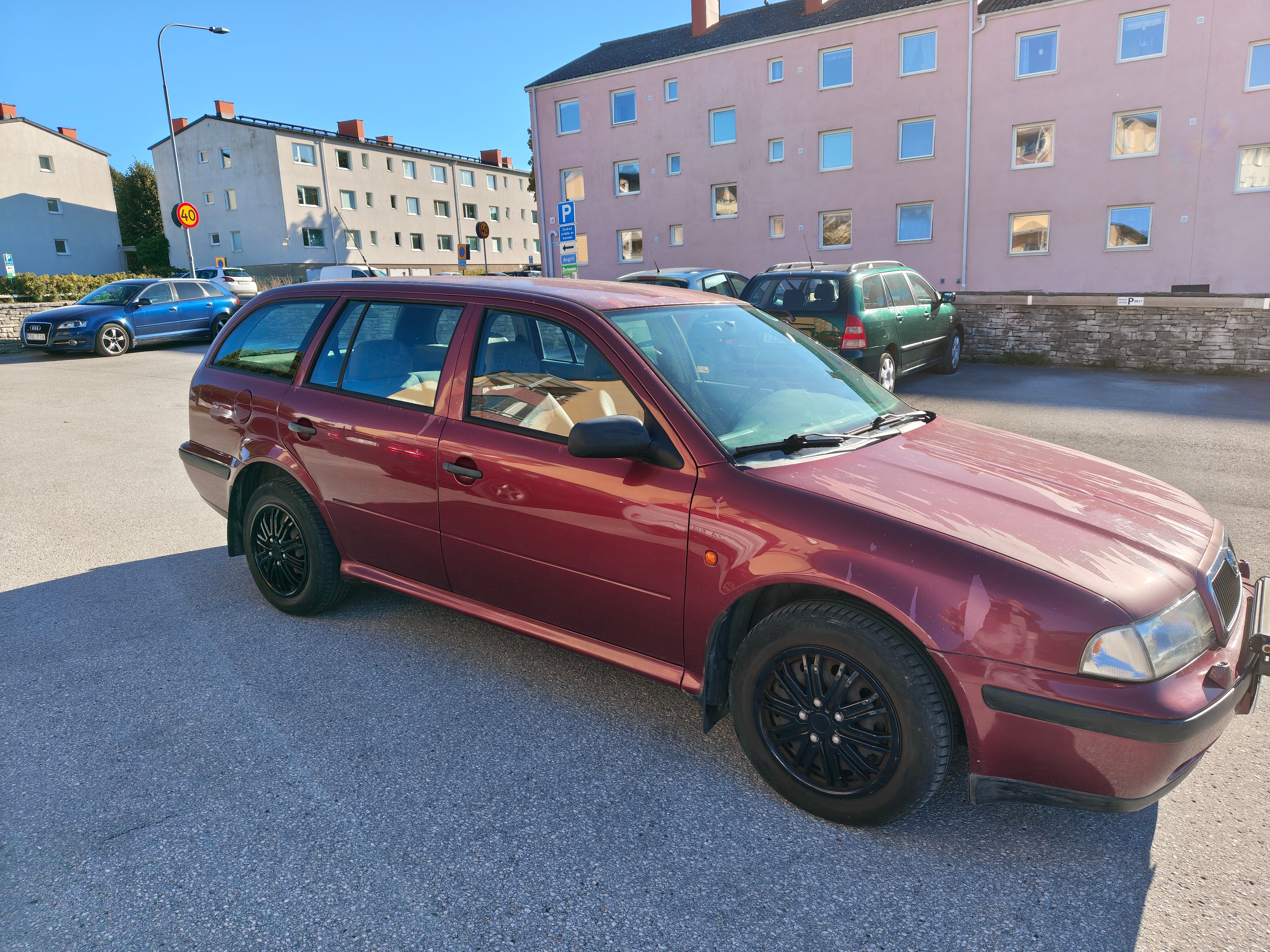 Skoda Octavia Kombi 1.6 Manuell 1999, bild 3/9