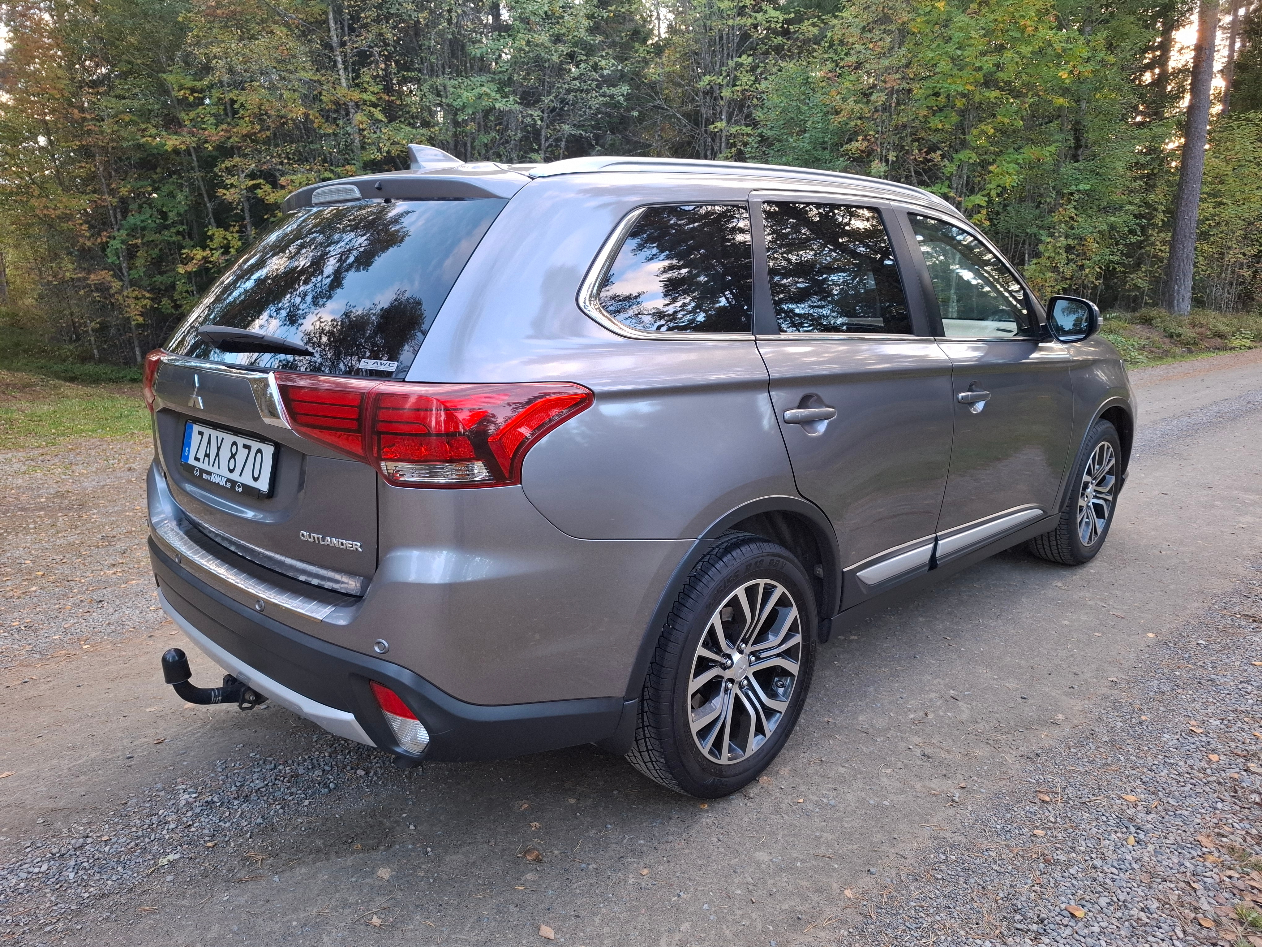 Mitsubishi Outlander 2018, bild 4/10