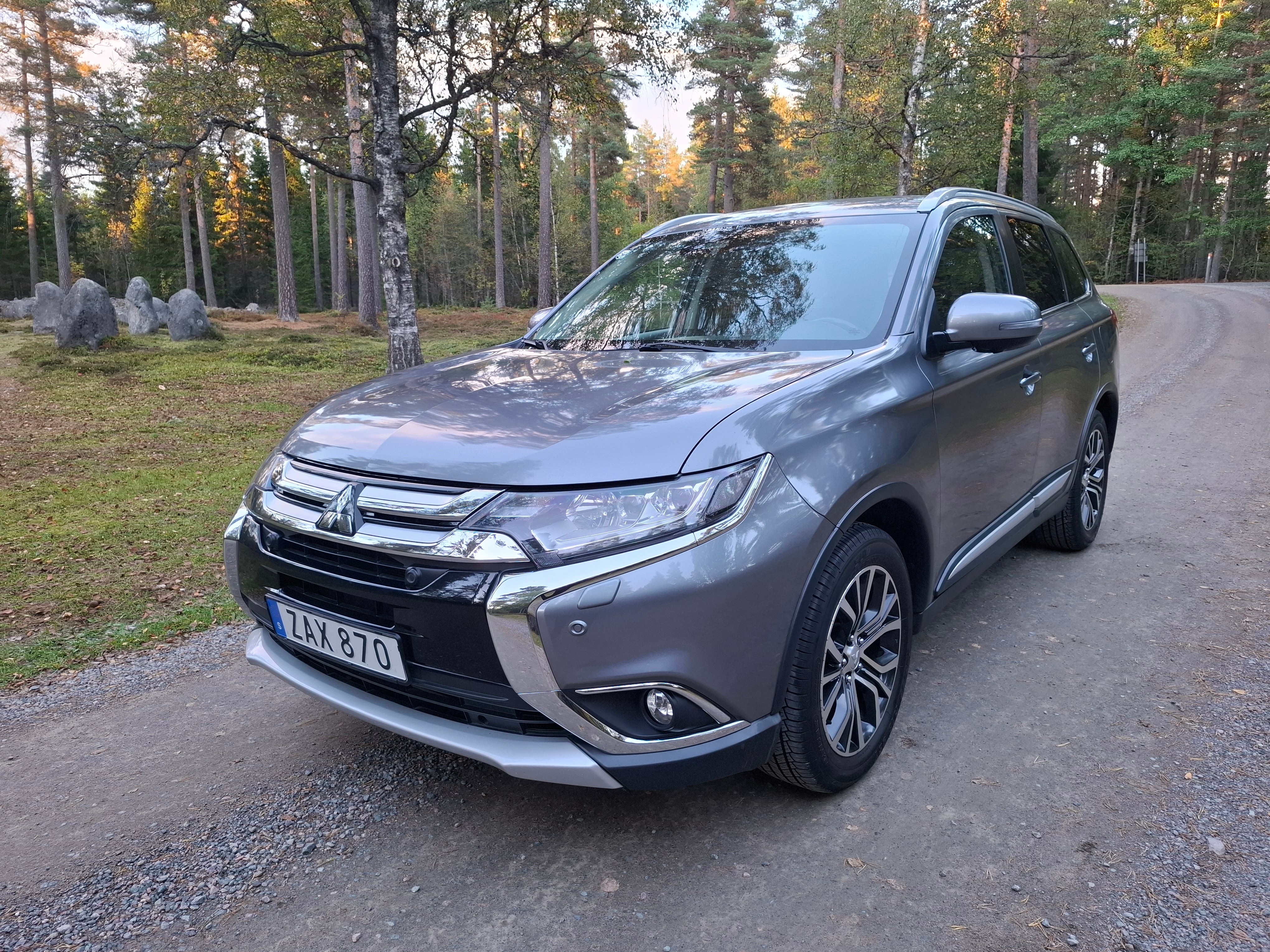 Mitsubishi Outlander 2018, bild 2/10