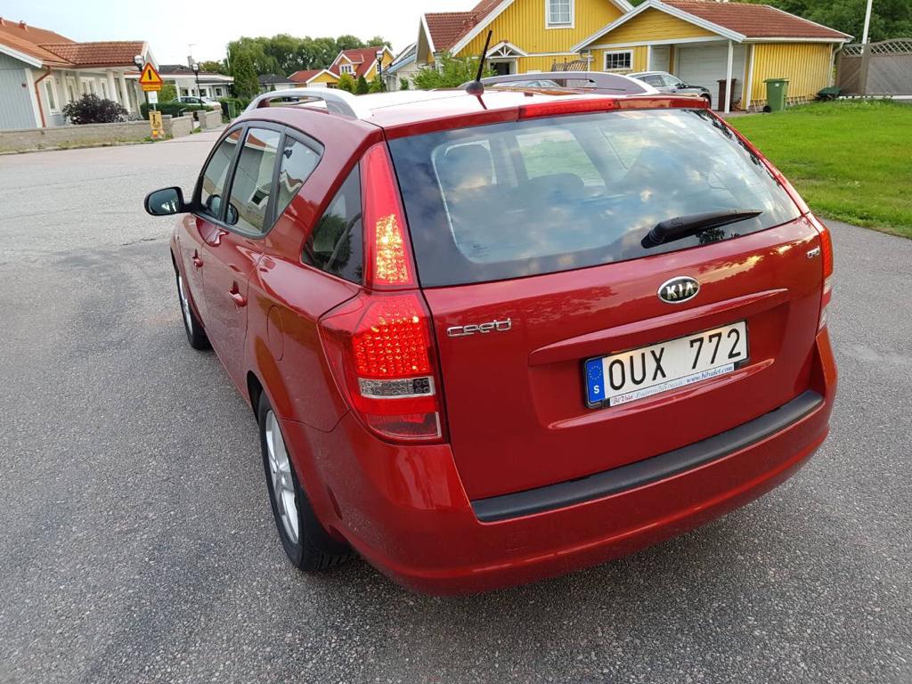 Kia Ceed _sw 1.6 CRDi Automatisk 2010, bild 4/6