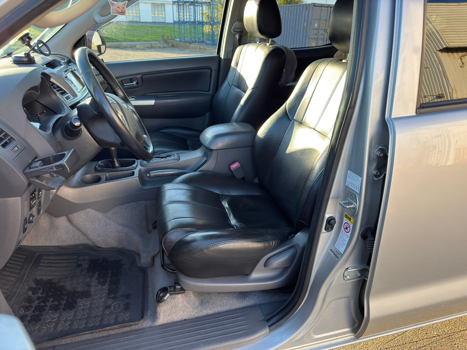 Toyota HiLux 2012, bild 7/10