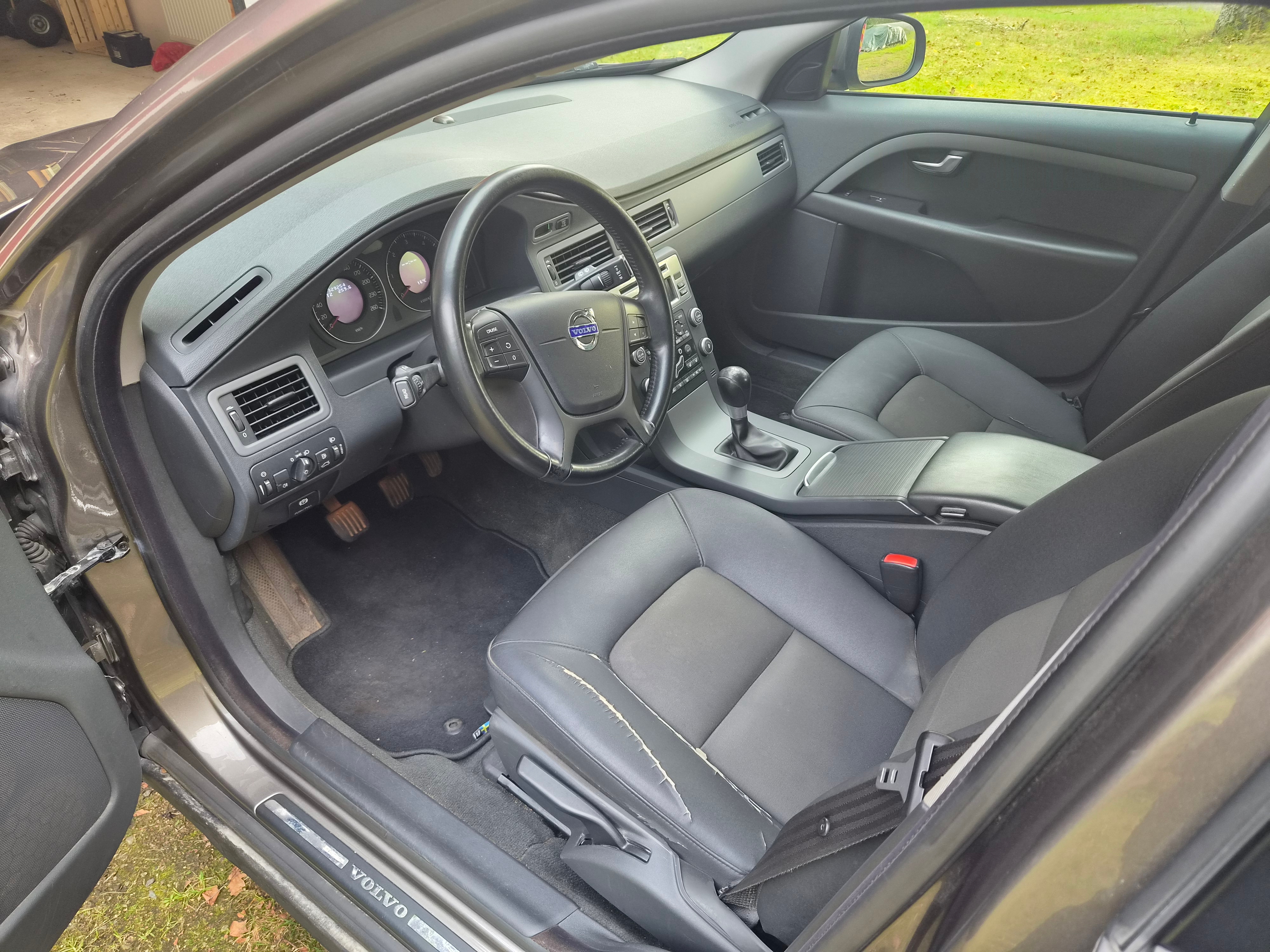 Volvo V70 1.6 D DRIVe Manuell 2010, bild 5/7