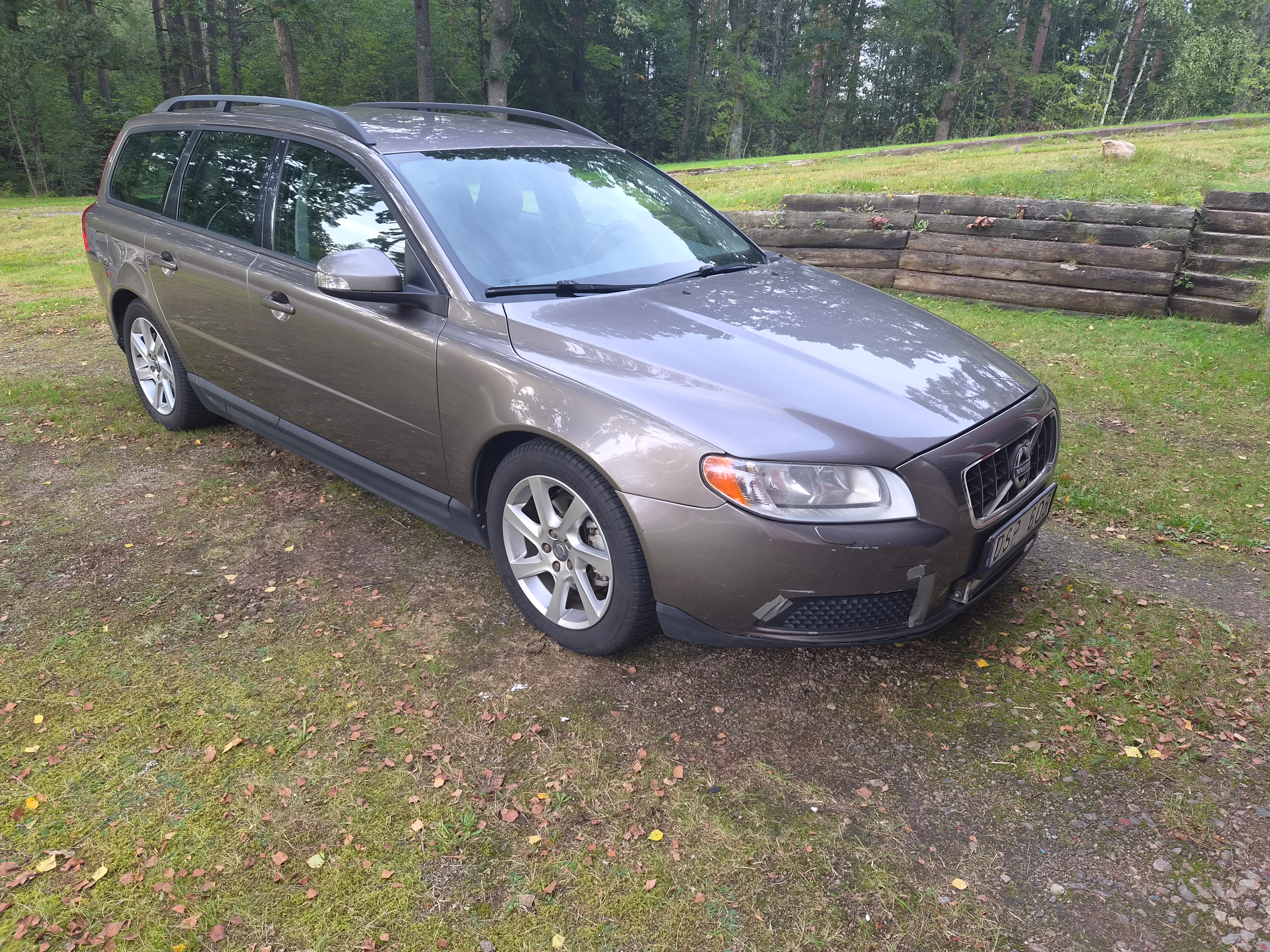 Volvo V70 1.6 D DRIVe Manuell 2010, bild 2/7