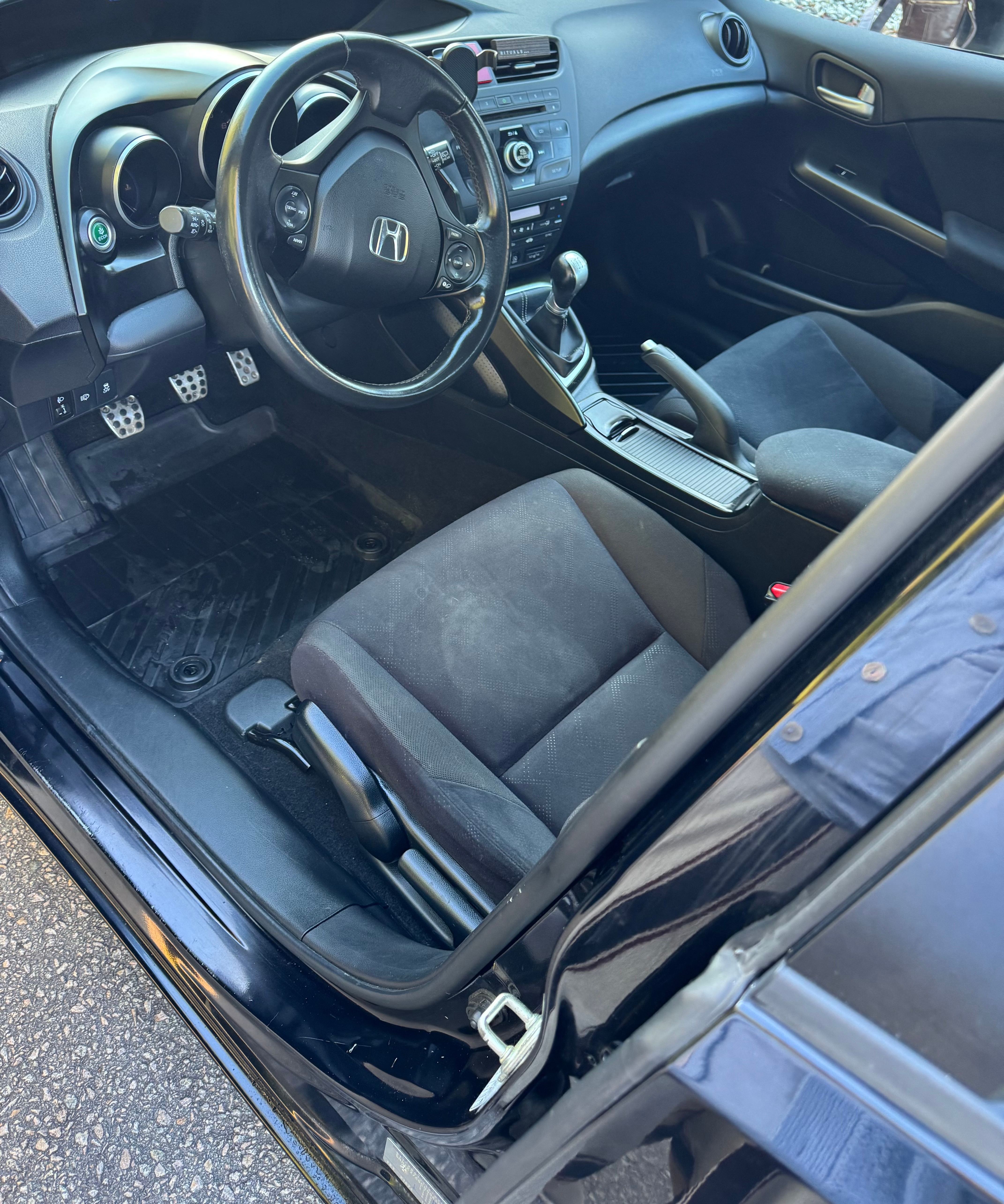 Honda Civic 1.8 i-VTEC Manuell 2012, bild 3/5