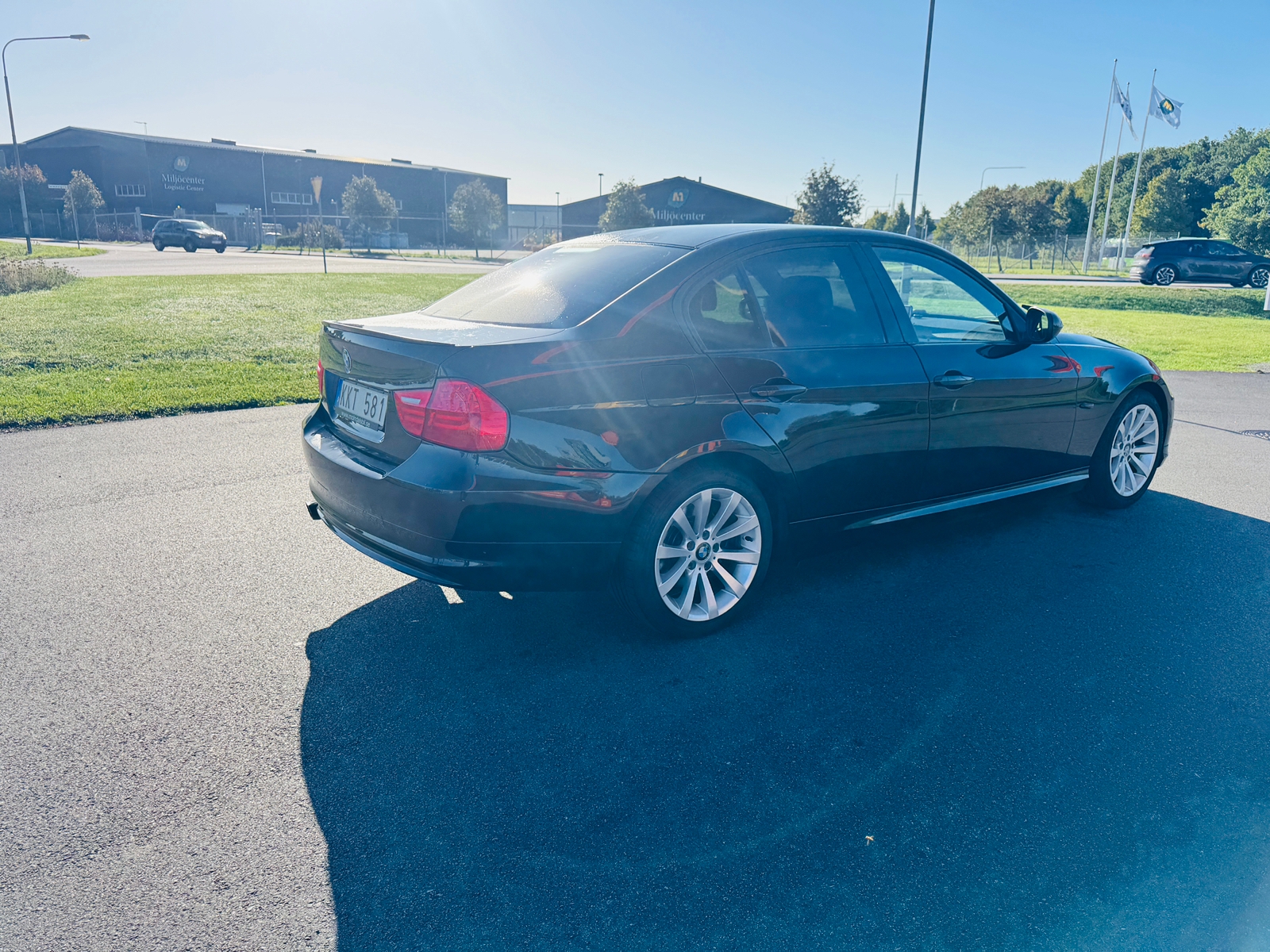 BMW 318 d Sedan Manuell 2010, kuva 2/7