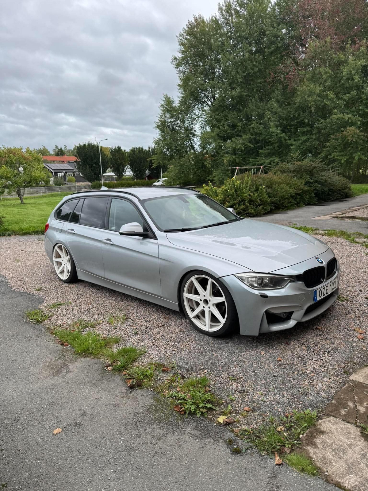 BMW 320 d xDrive Touring Steptronic 2014, bild 3/7
