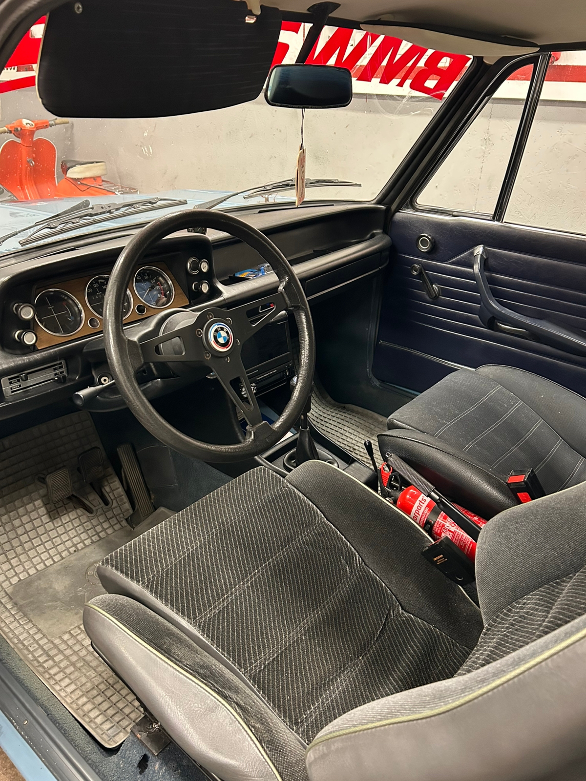 BMW 1602 2-dörrars Manuell 1975, bild 4/4