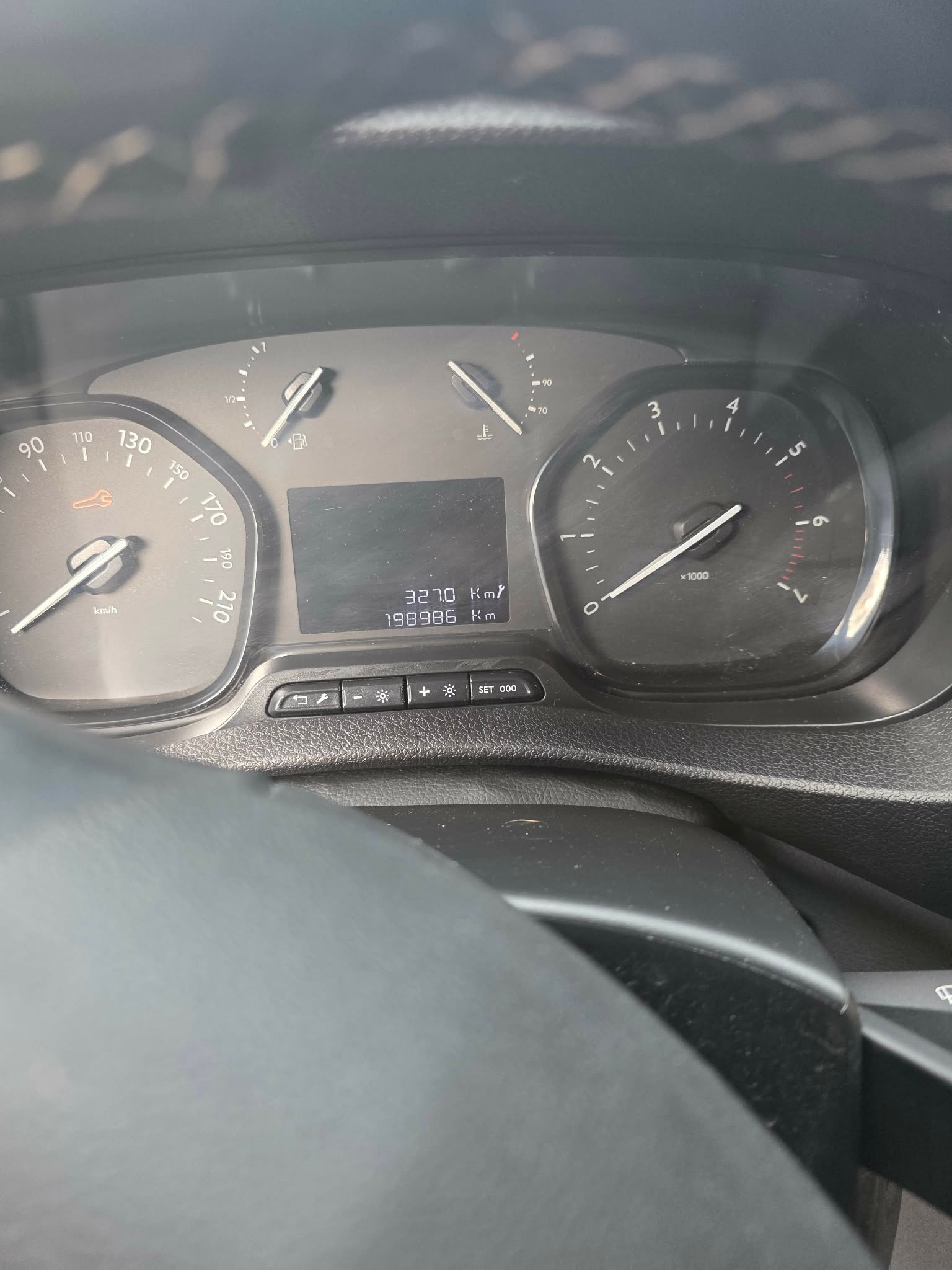 Peugeot Expert 2021, bild 6/7