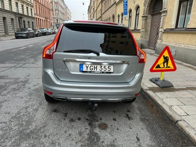 Volvo XC60 D4 Geartronic 2017, bild 2/5