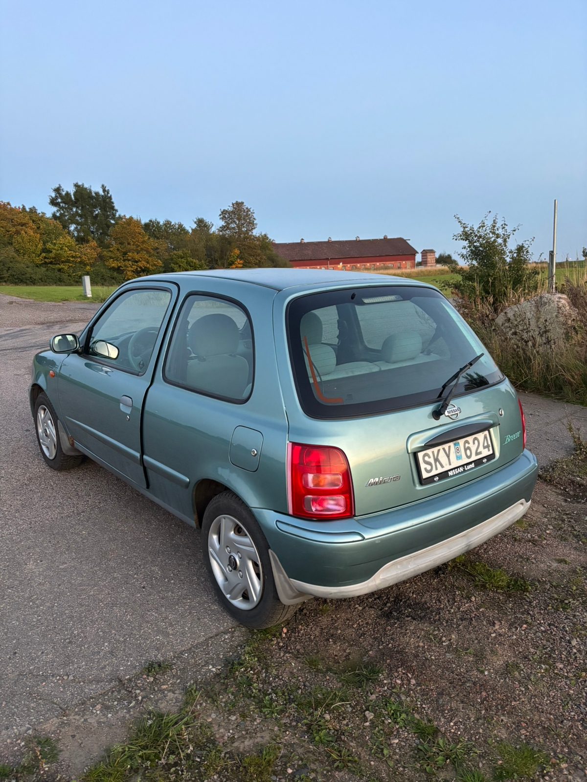 Nissan Micra 3-dörrar 1.0 Manuell 2001, bild 3/4