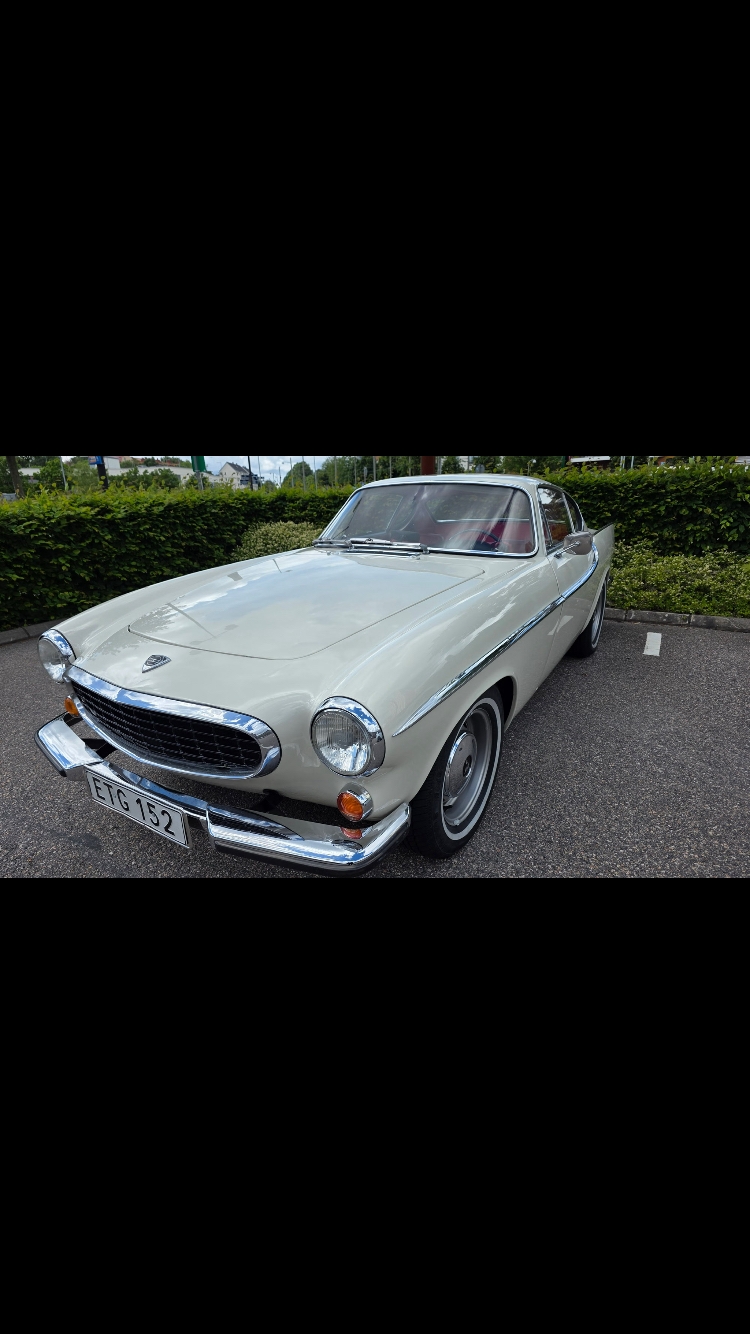 Volvo P1800