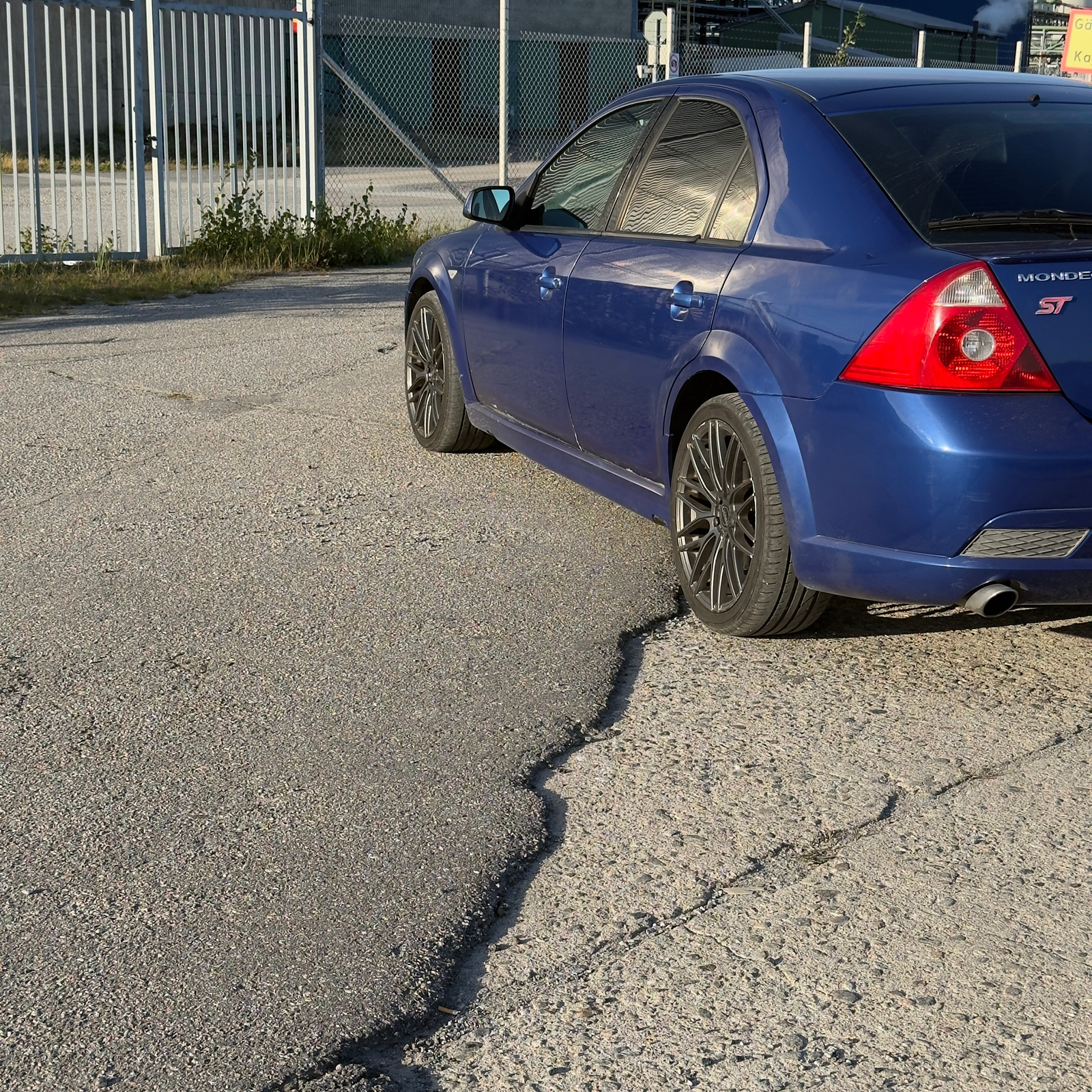 Ford Mondeo ST220 Halvkombi Manuell 2004, bild 5/6