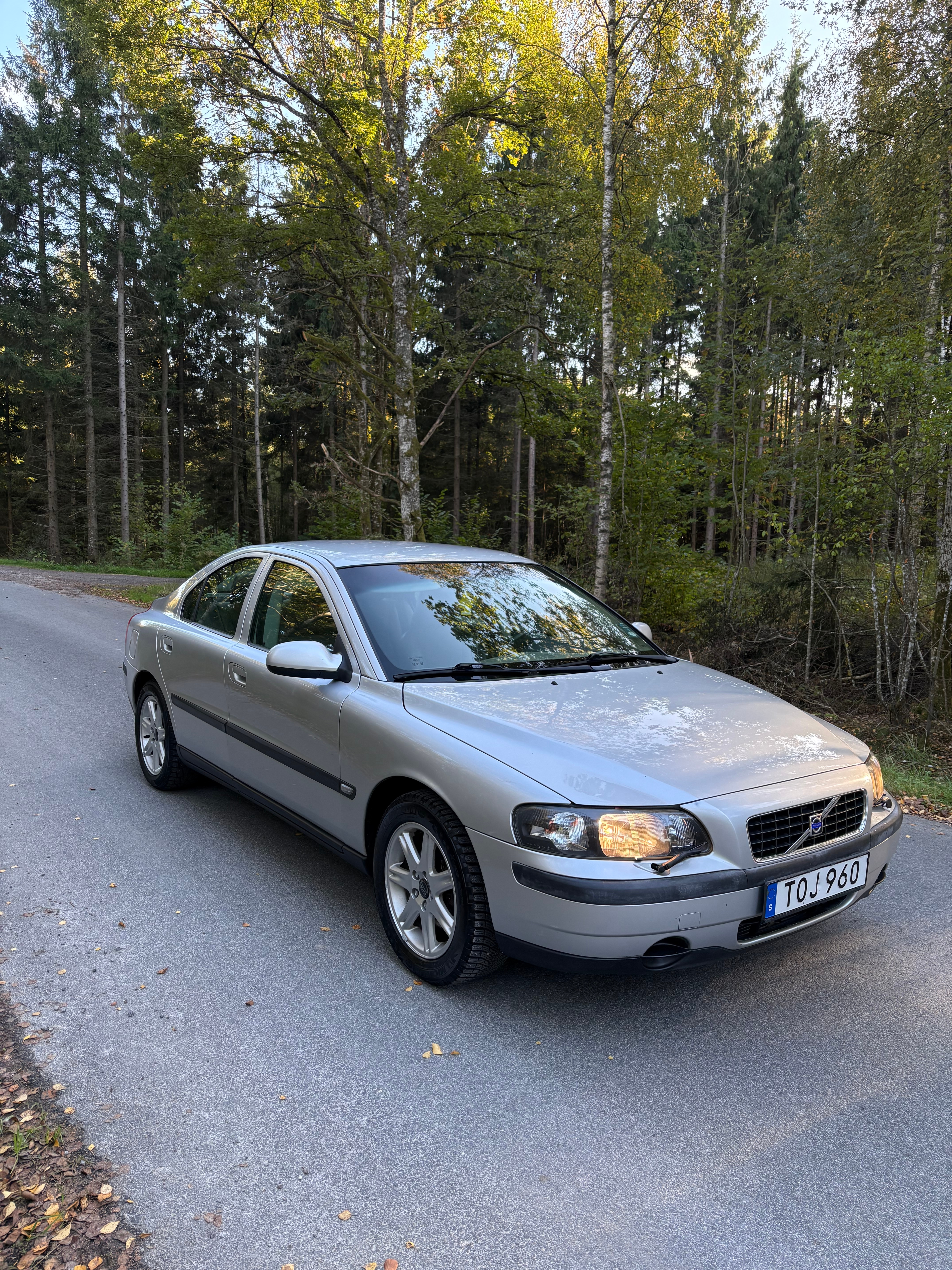 Volvo S60 2.4 Manuell 2002, bild 2/9