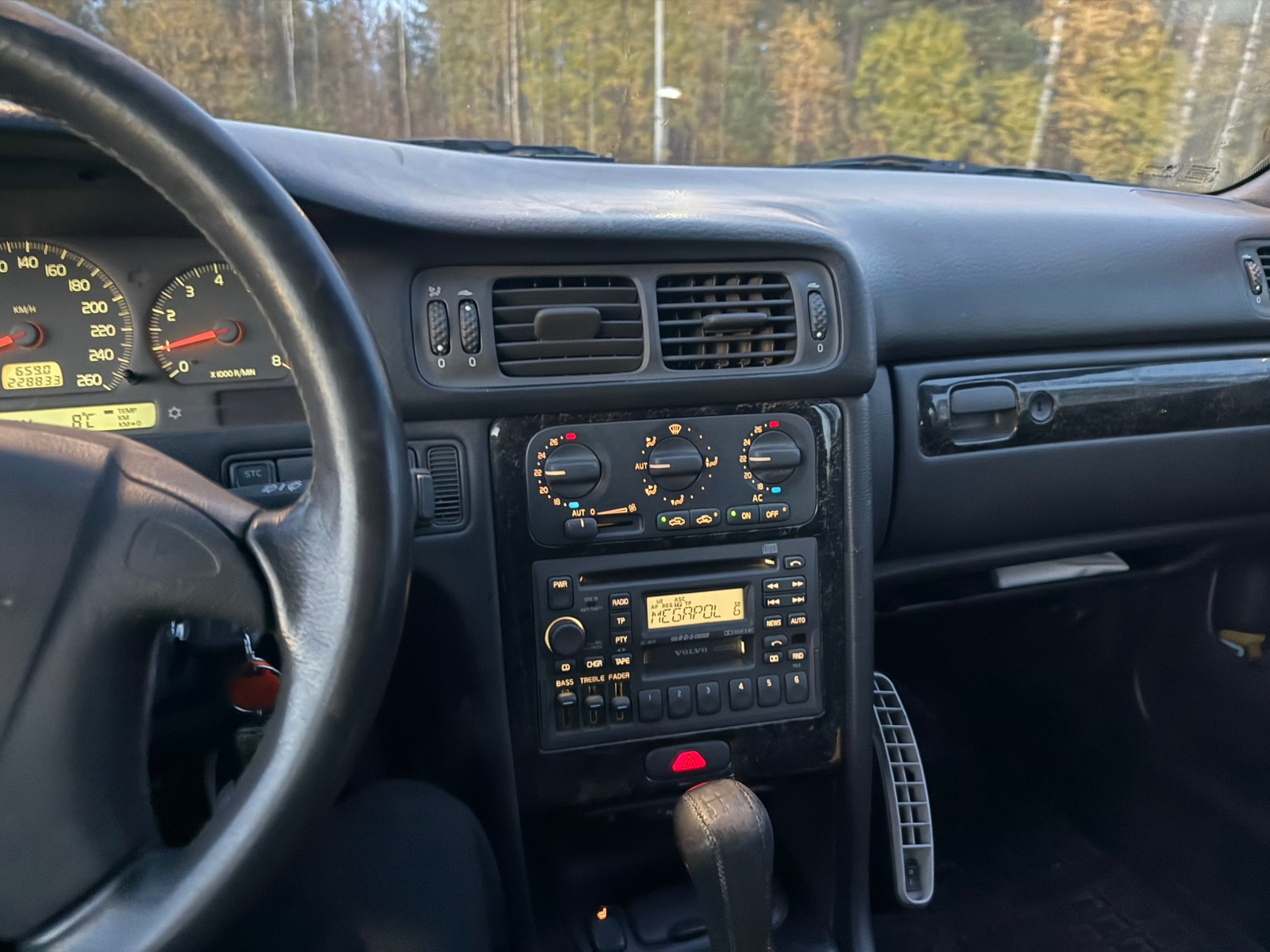 Volvo V70 2.4 Manuell 2000, bild 7/7