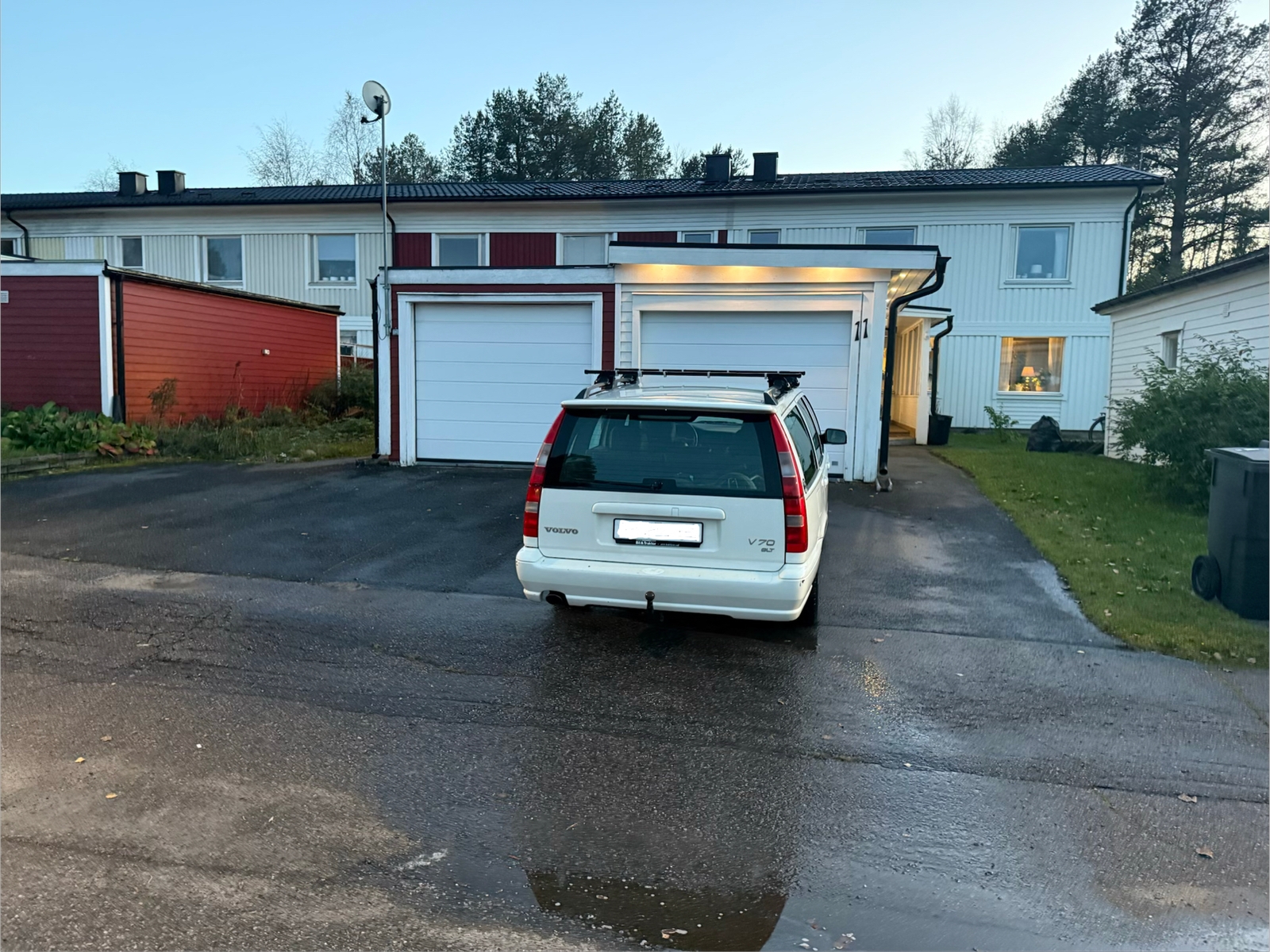 Volvo V70 2.4 Manuell 2000, bild 3/7
