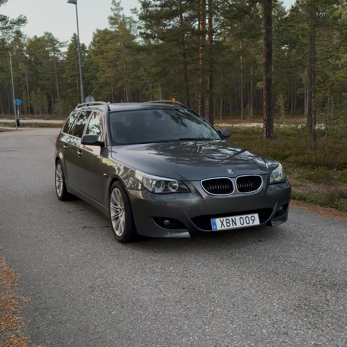 BMW 523