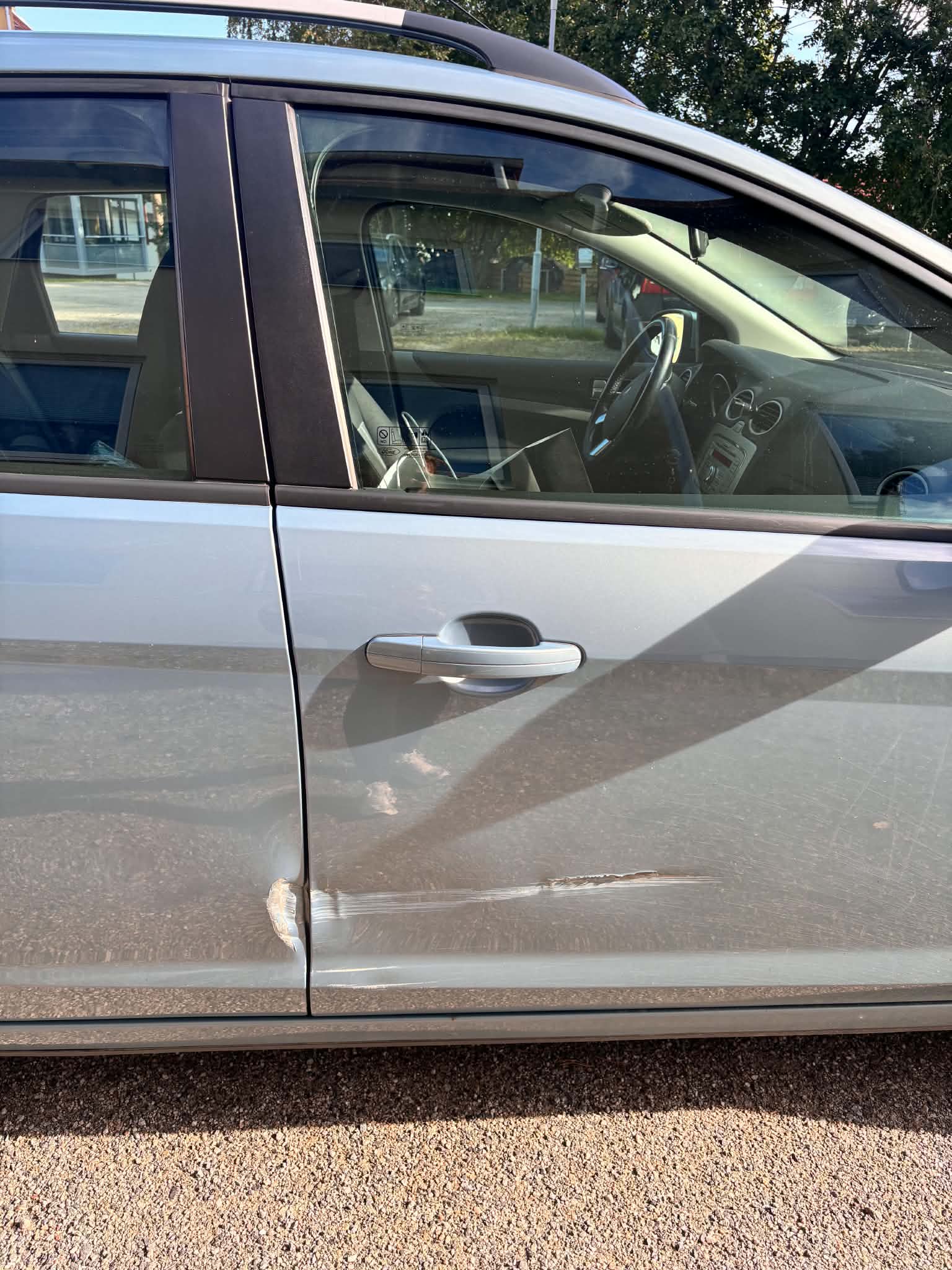 Ford Focus Kombi 1.8 Flexifuel Manuell 2008, bild 7/8