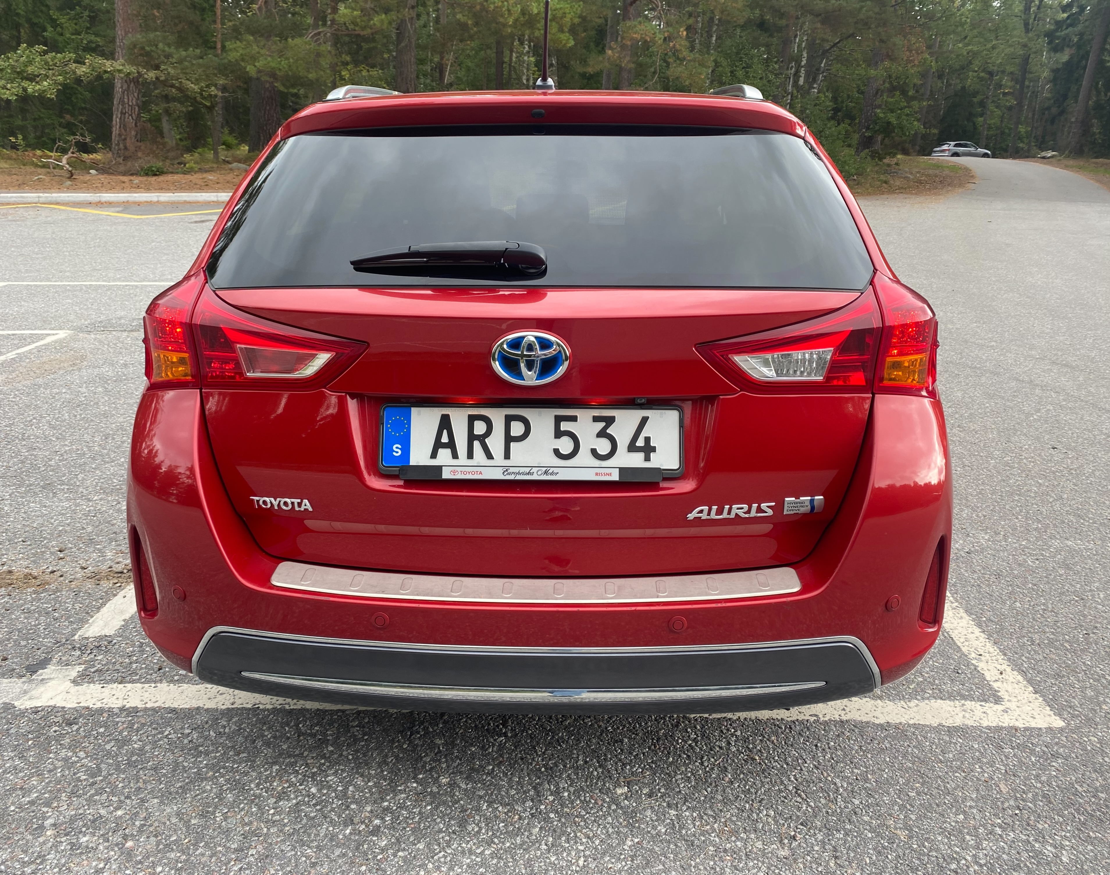 Toyota Auris Hybrid 1.8 Executive 2014, photo 4/10