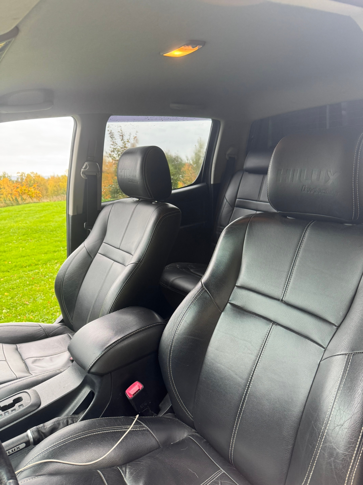 Toyota HiLux 2015, bild 6/6