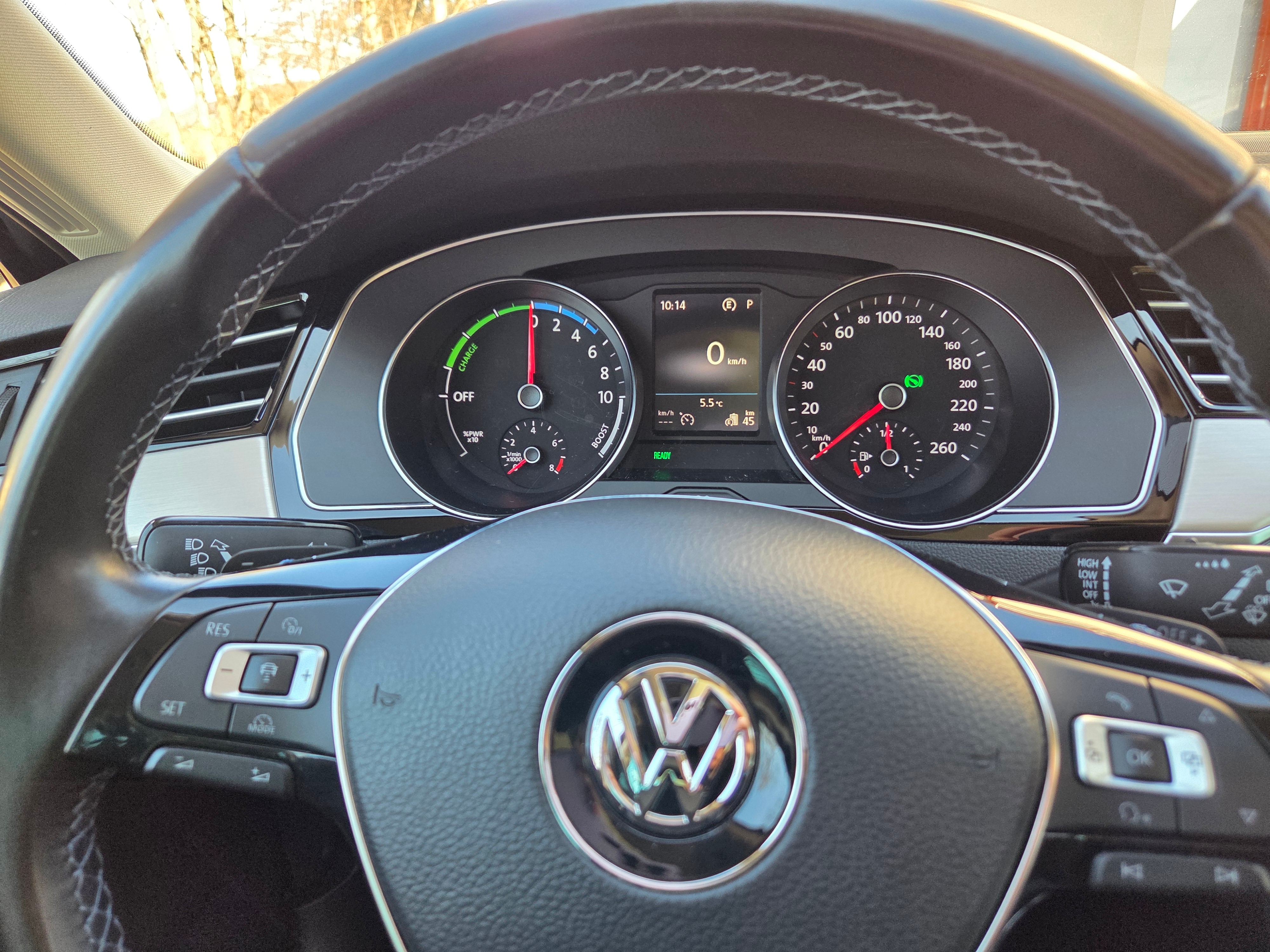 Volkswagen Passat 2018, bild 6/6