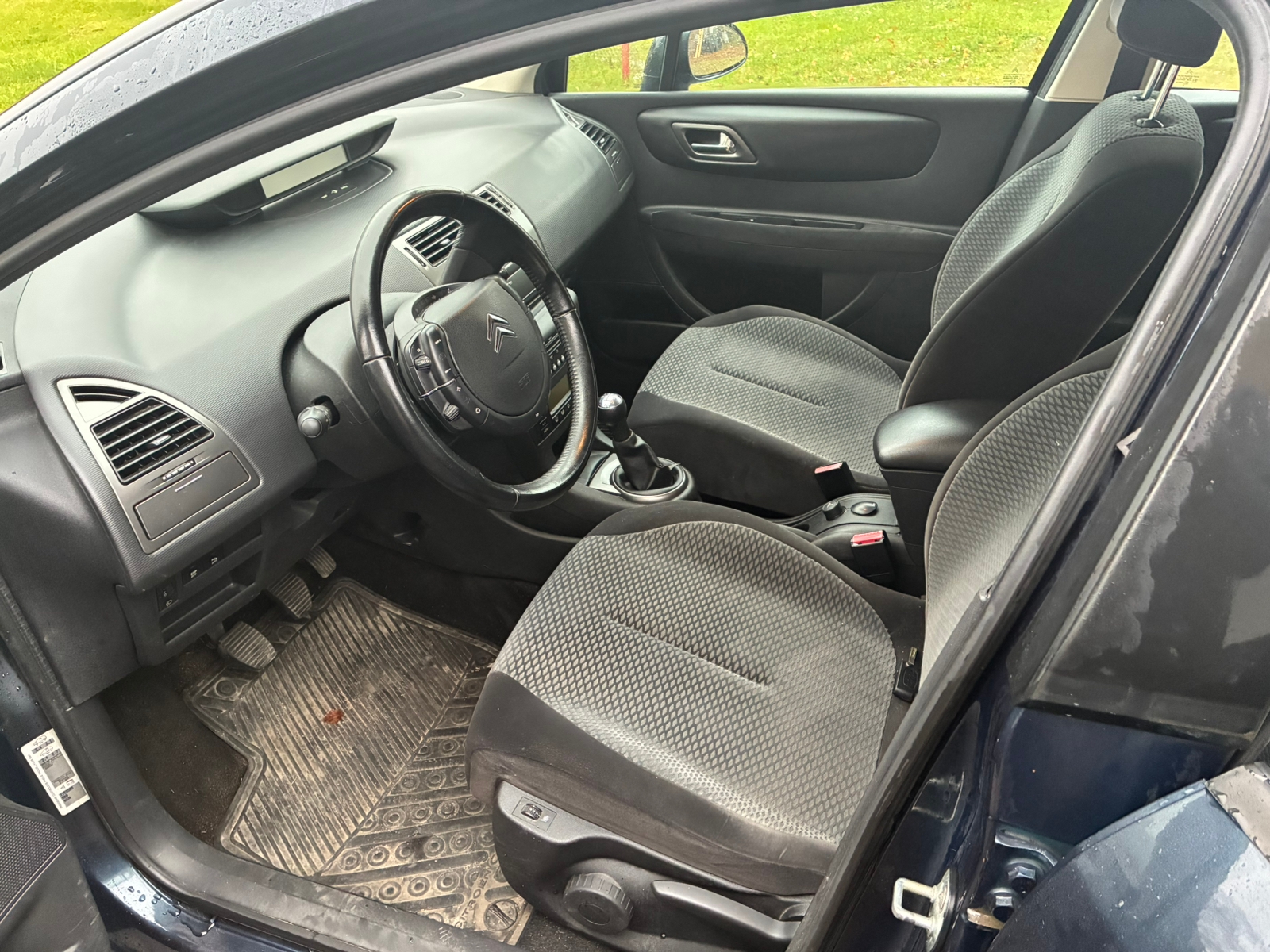 Citroen C4 1.6 Bioflex Manuell 2009, bild 6/8