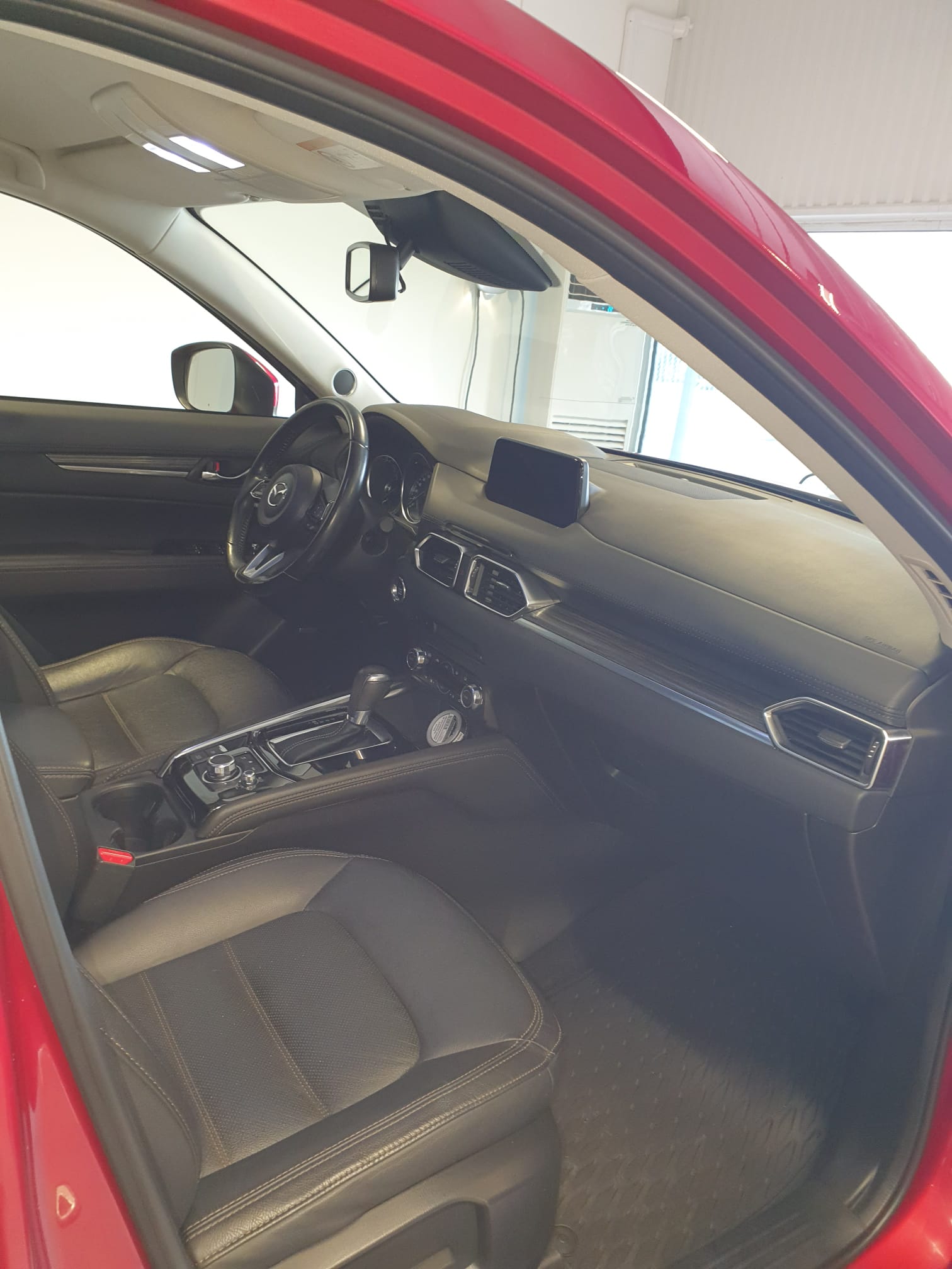Mazda CX-5 2.2 SKYACTIV-D AWD Automatisk 2017, bild 2/3