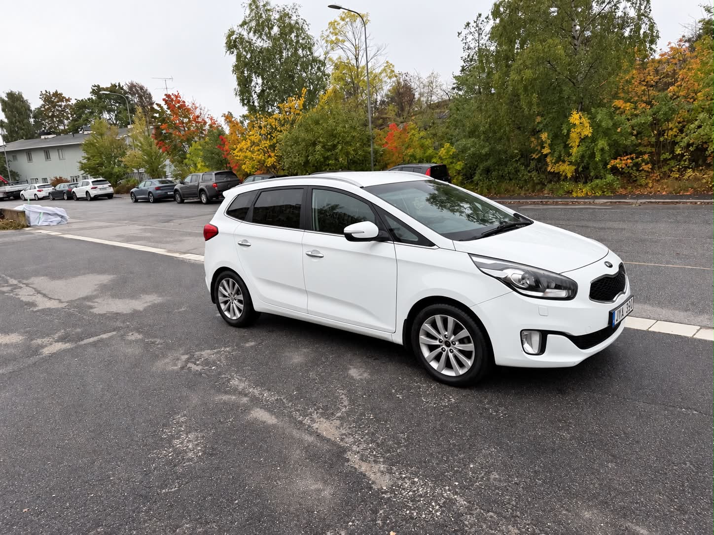 Kia Carens 1.7 CRDi Manuell 2014, bild 2/6