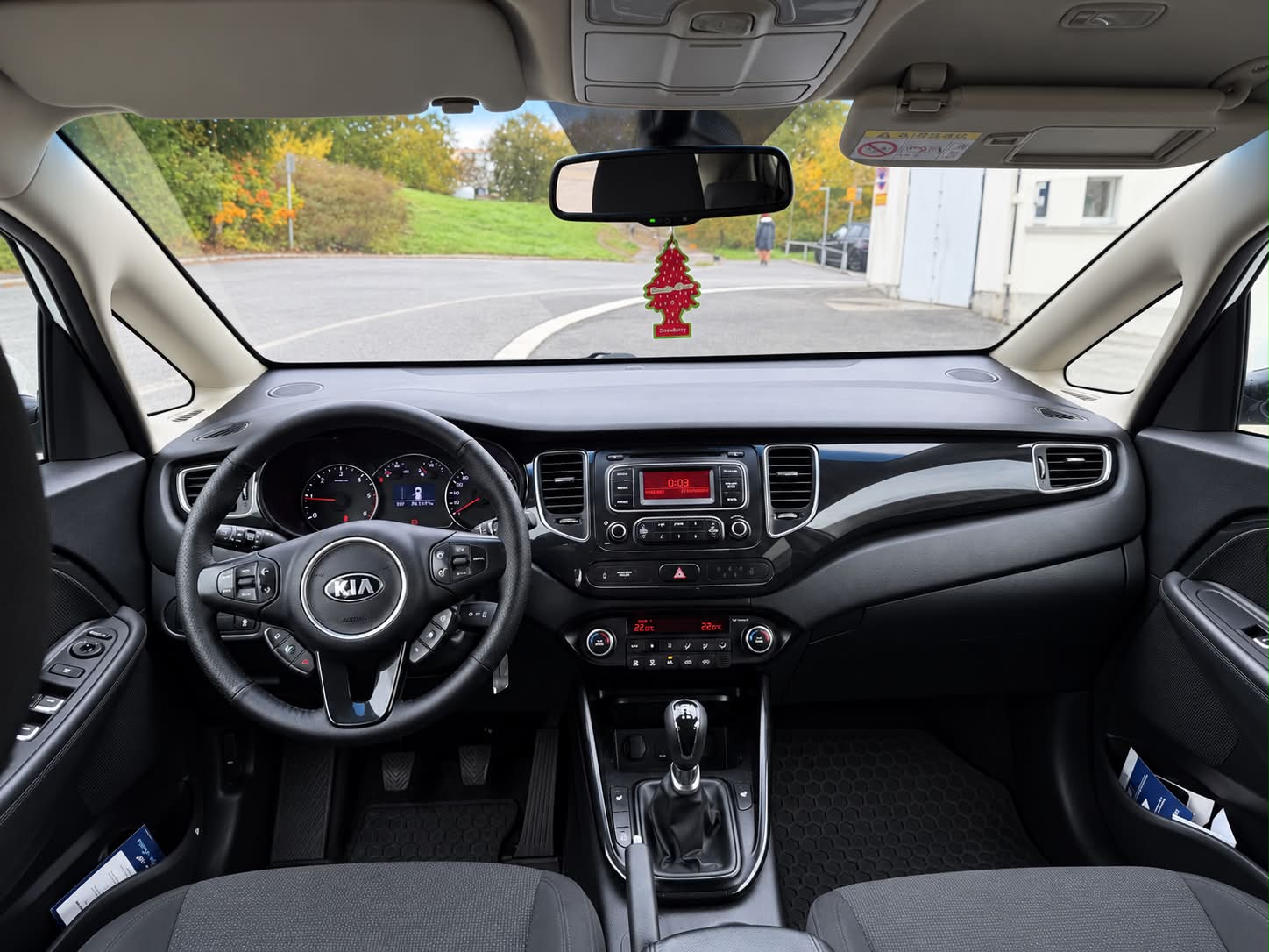 Kia Carens 1.7 CRDi Manuell 2014, bild 5/6