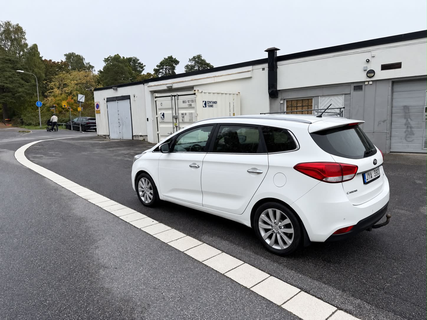 Kia Carens 1.7 CRDi Manuell 2014, bild 3/6