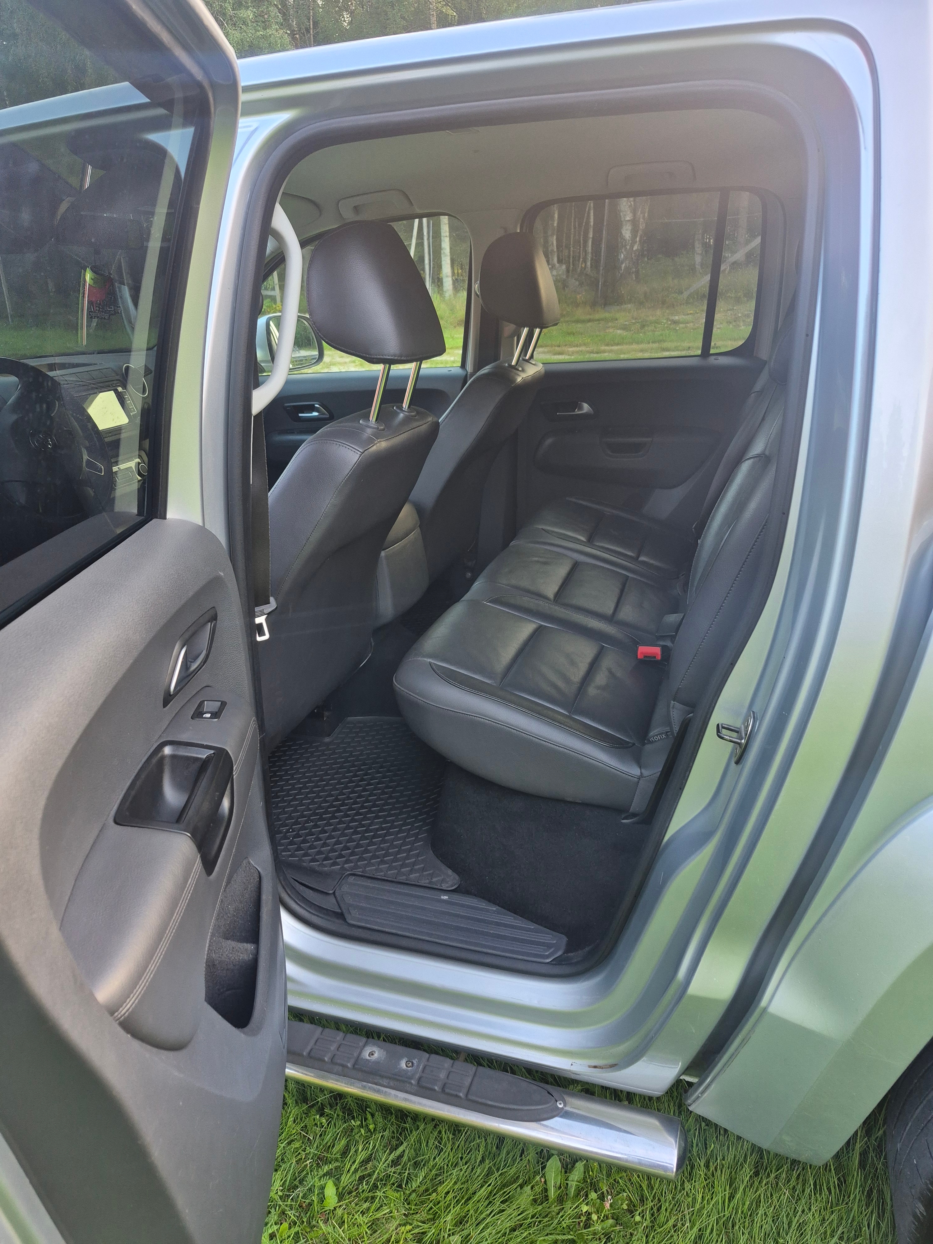 Volkswagen Amarok 2011, bild 8/8