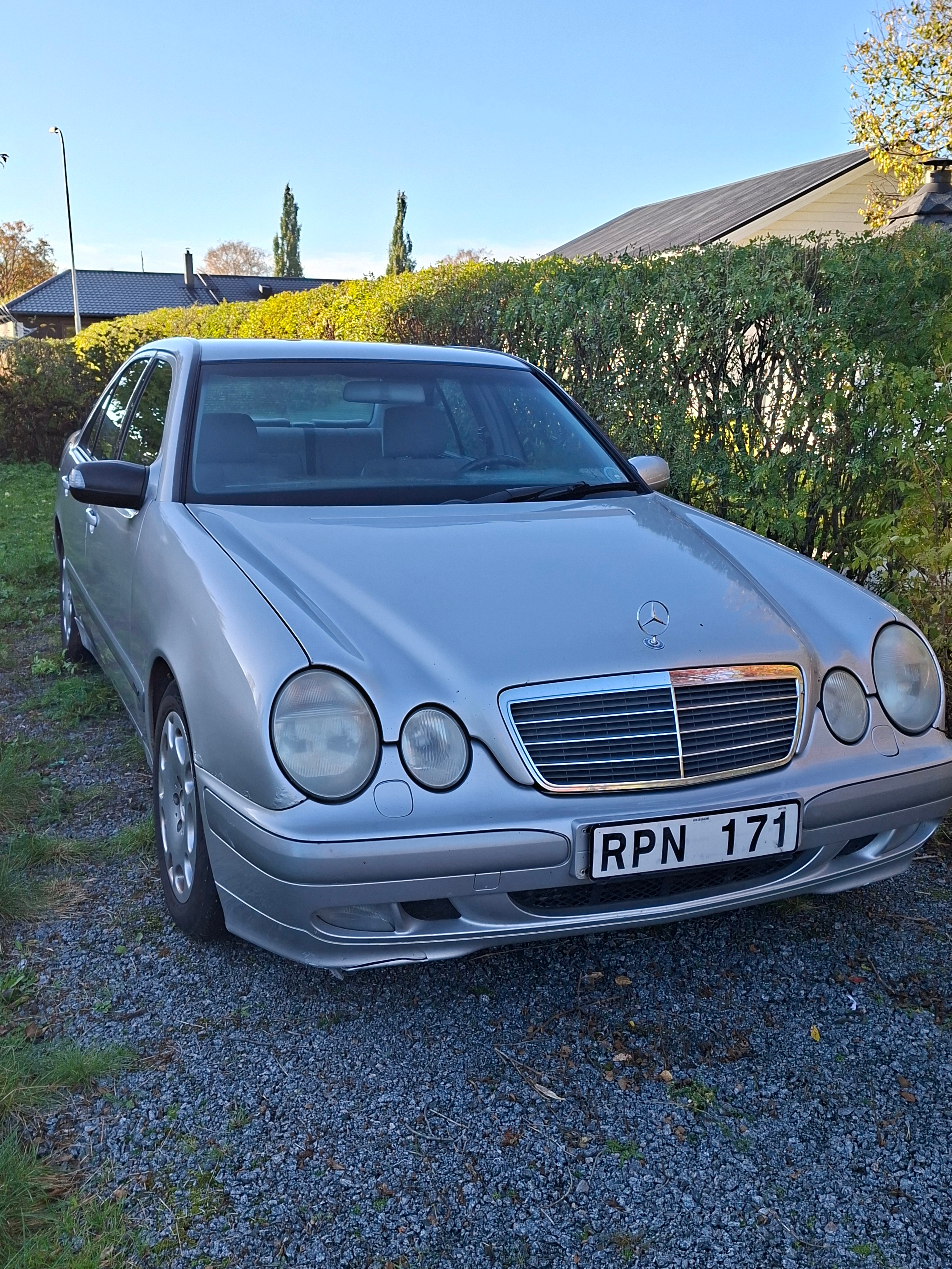 Mercedes-Benz E 270 CDI Manuell 2000, bild 2/7