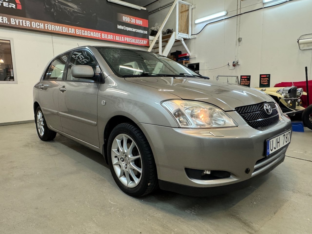 Toyota Corolla 2003, bild 2/10