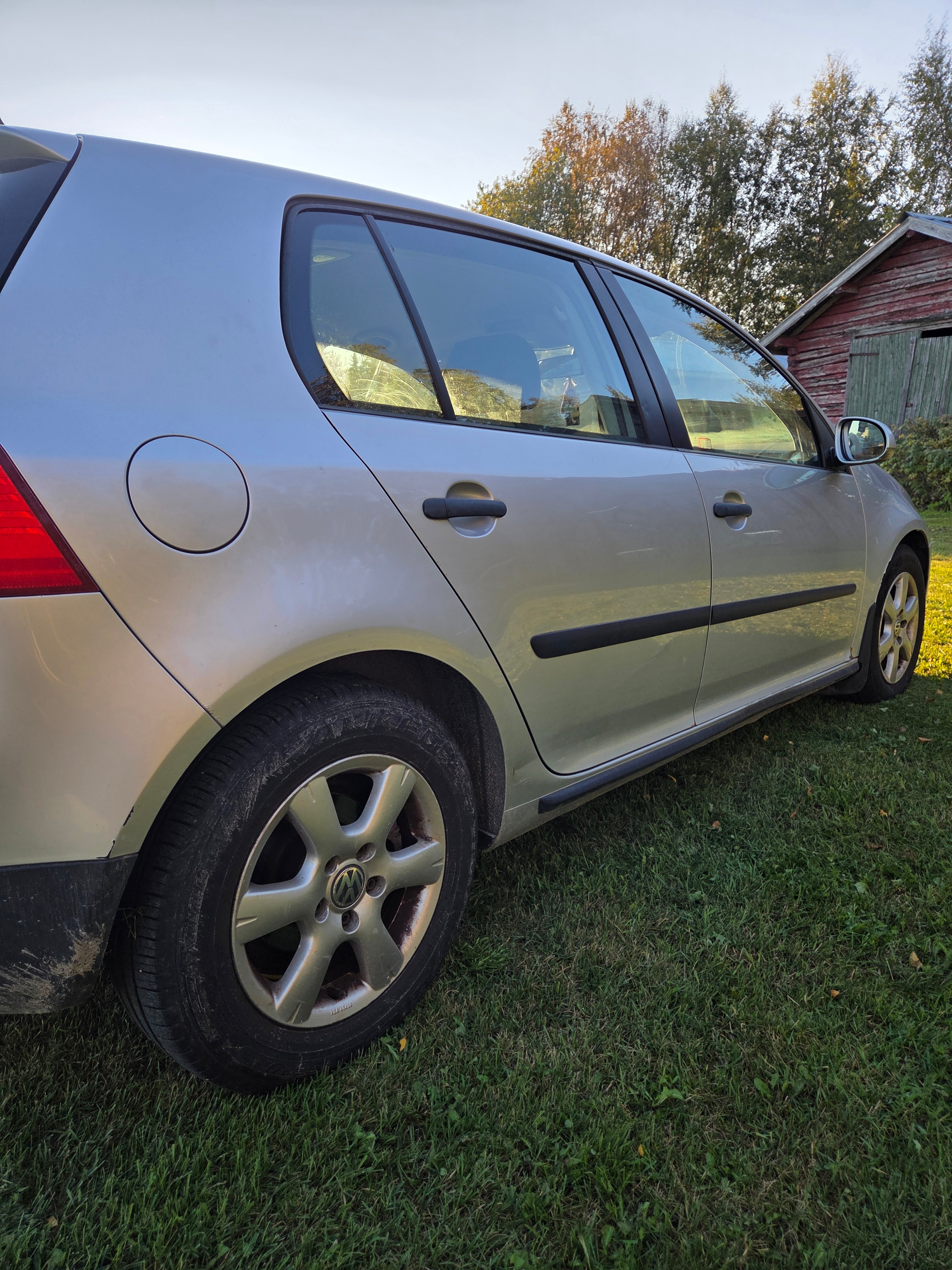 Volkswagen Golf V 5-dörrar 1.6 Manuell 2006, bild 3/6