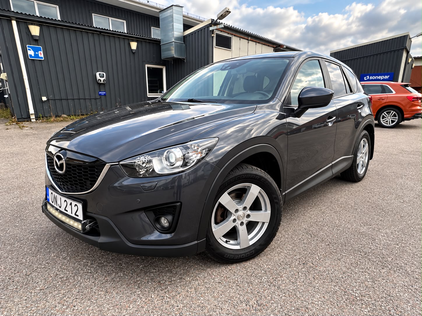Mazda CX-5 2.2 SKYACTIV-D AWD Automatisk 2014, bild 2/8