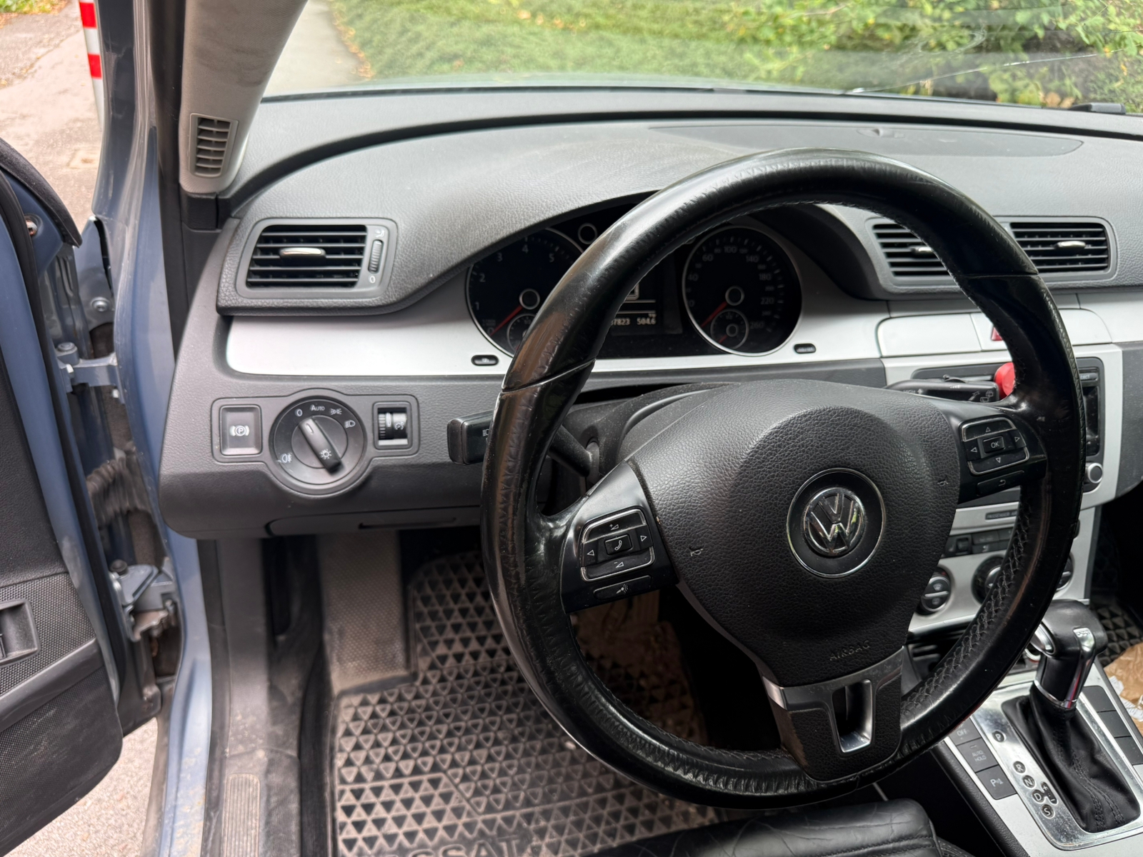 Volkswagen Passat 2010, kuva 4/4