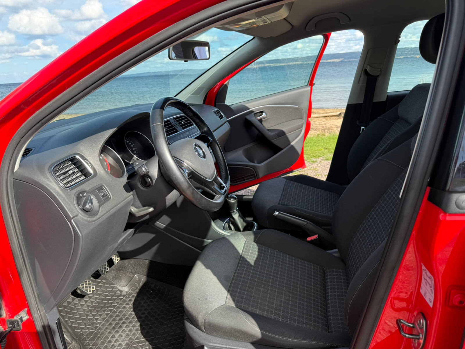Volkswagen Polo 2015, bild 6/8