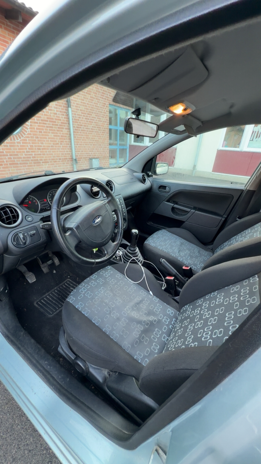 Ford Fiesta 5-dörrar 1.3 Manuell 2004, bild 7/7