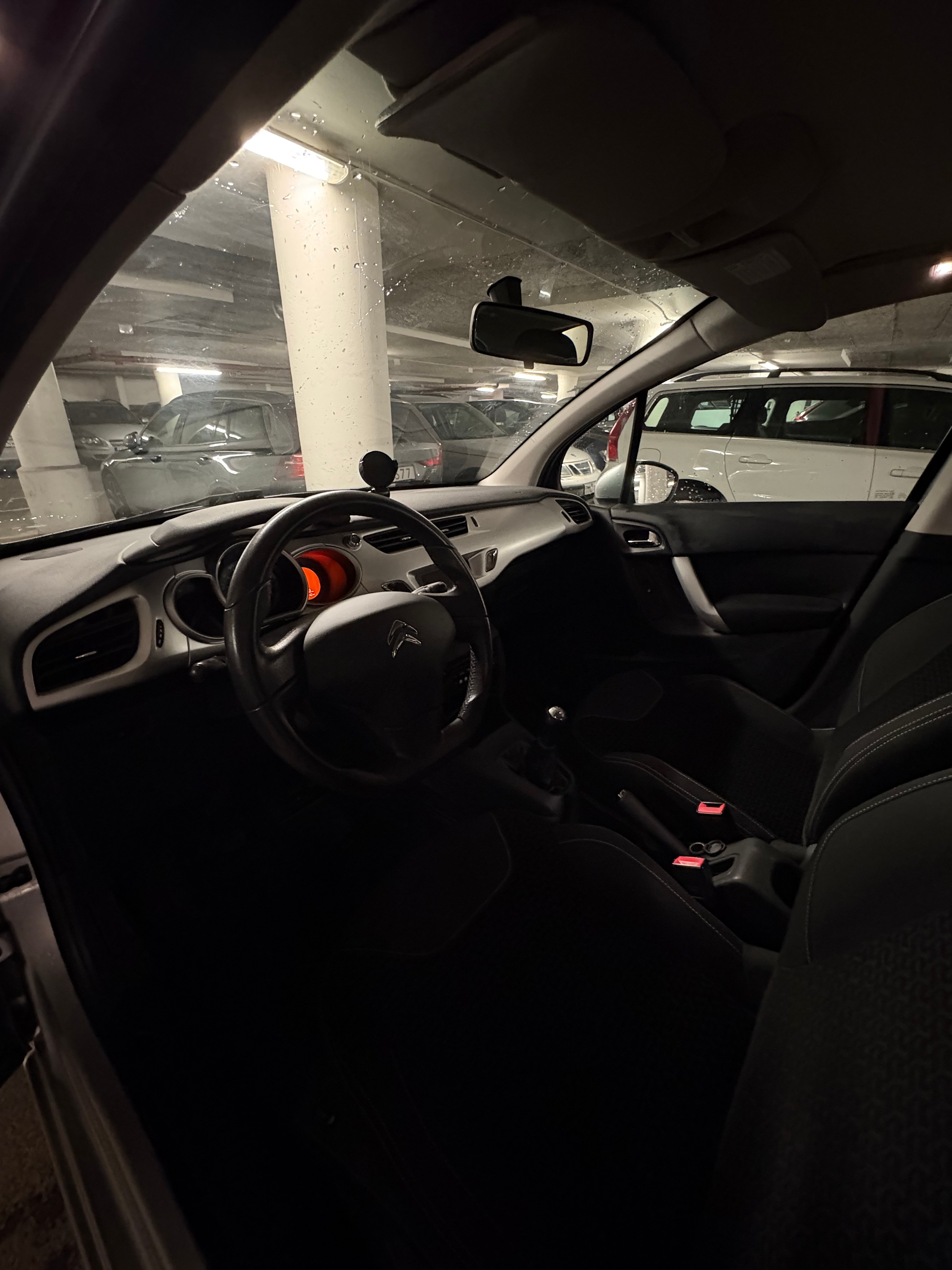 Citroen C3 1.4 VTi 95 Manuell 2010, bild 6/7