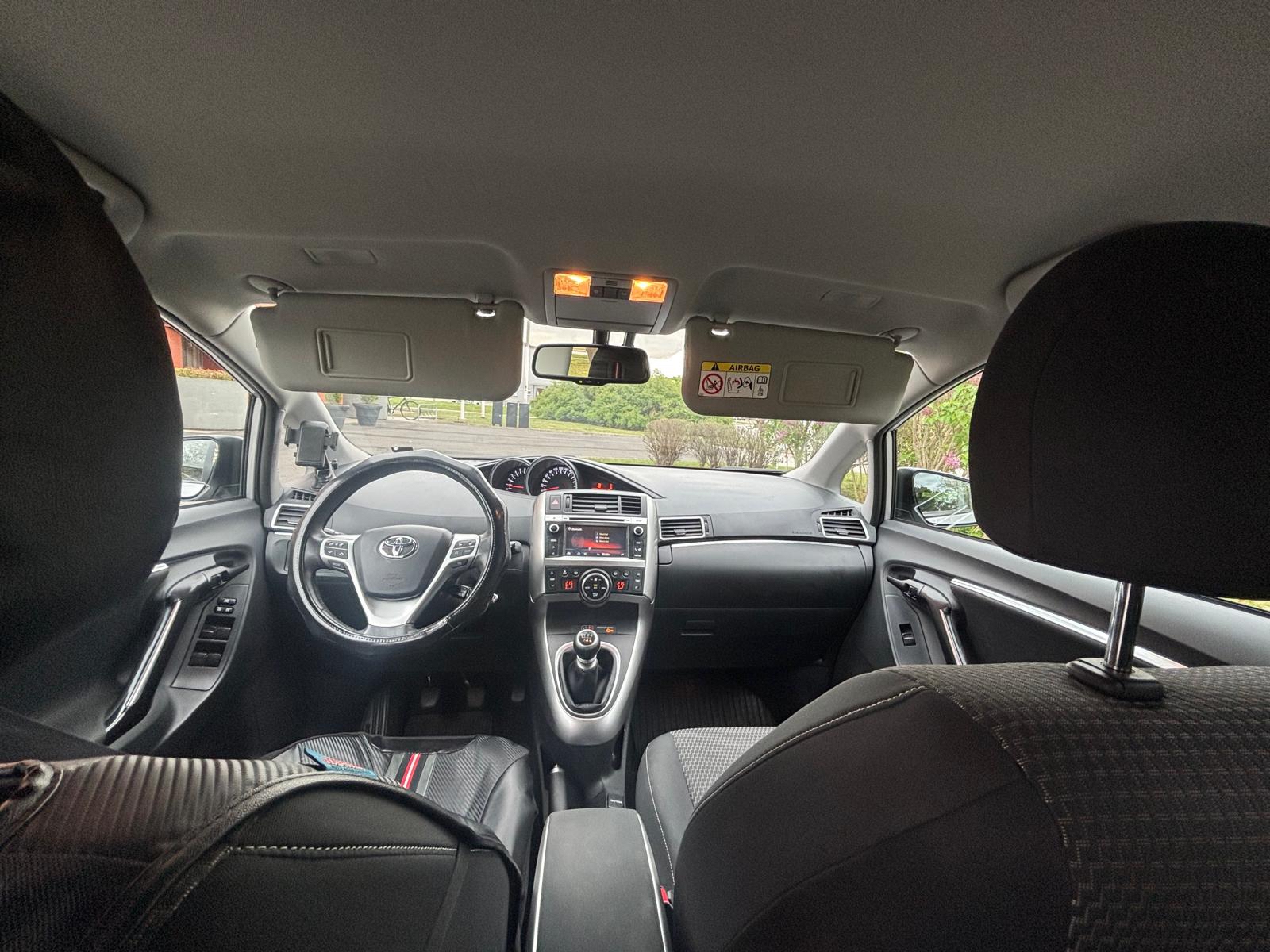 Toyota Verso 1.8 Valvematic Manuell 2016, bild 6/7