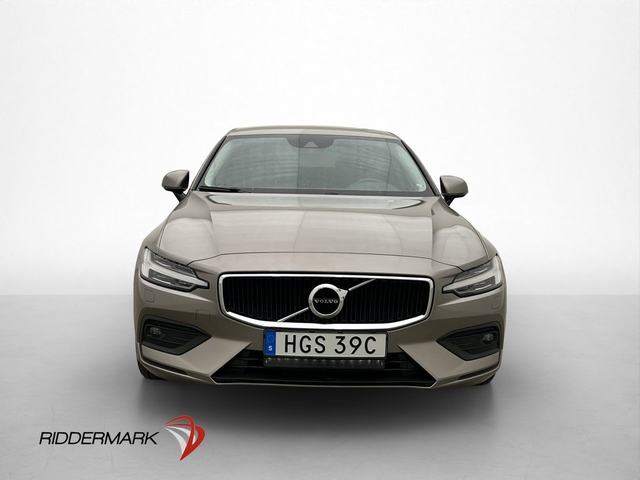 Volvo S60 2020, photo 2/10