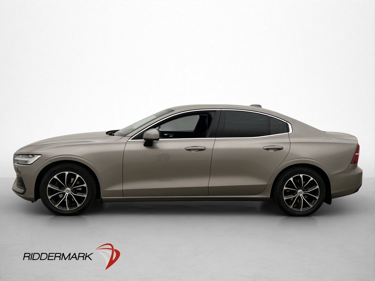 Volvo S60 2020, photo 4/10