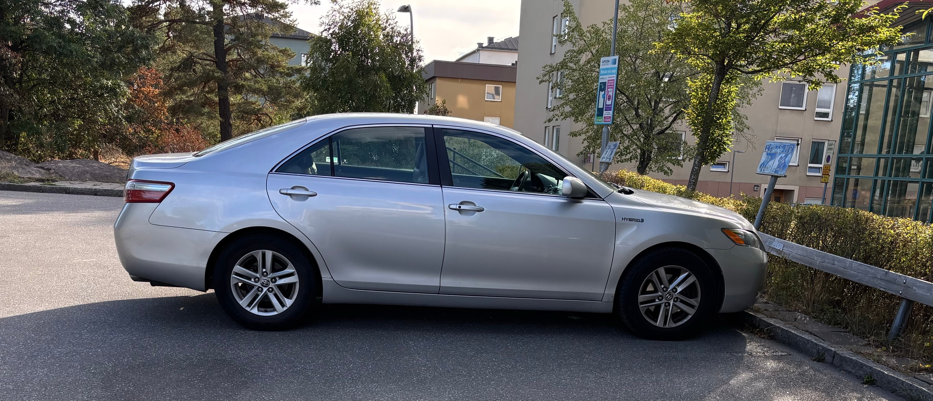 Toyota Camry Hybrid 2.4 E-CVT 2009, kuva 5/5