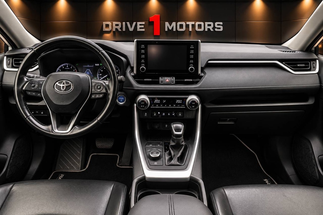 Toyota RAV4 2020, photo 6/10