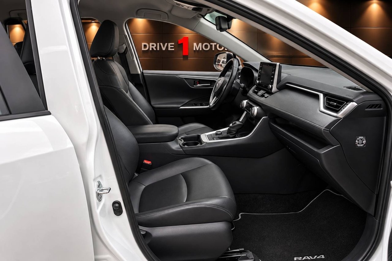 Toyota RAV4 2020, photo 7/10