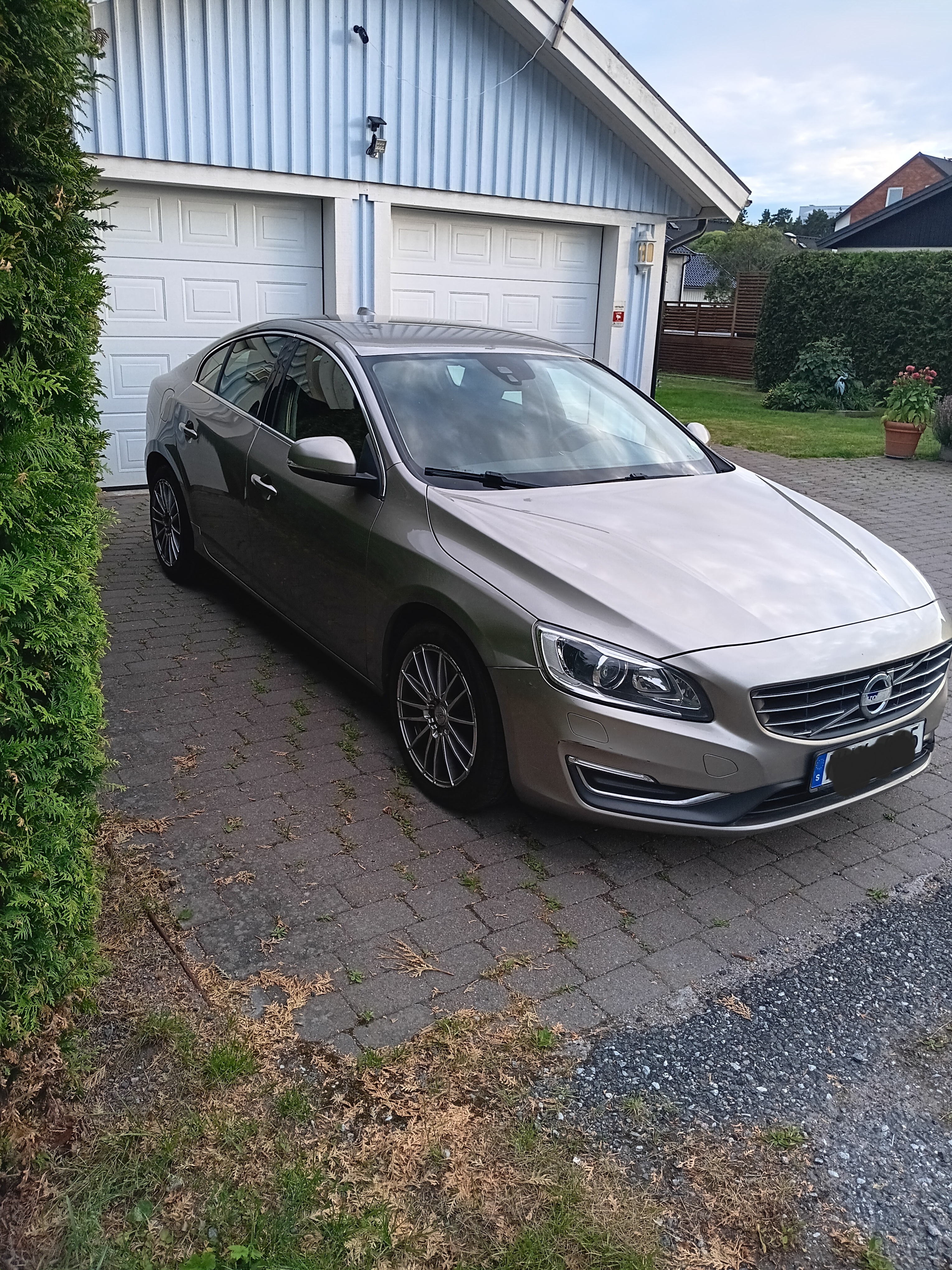 Volvo S60 T4 Powershift 2014, photo 4/4